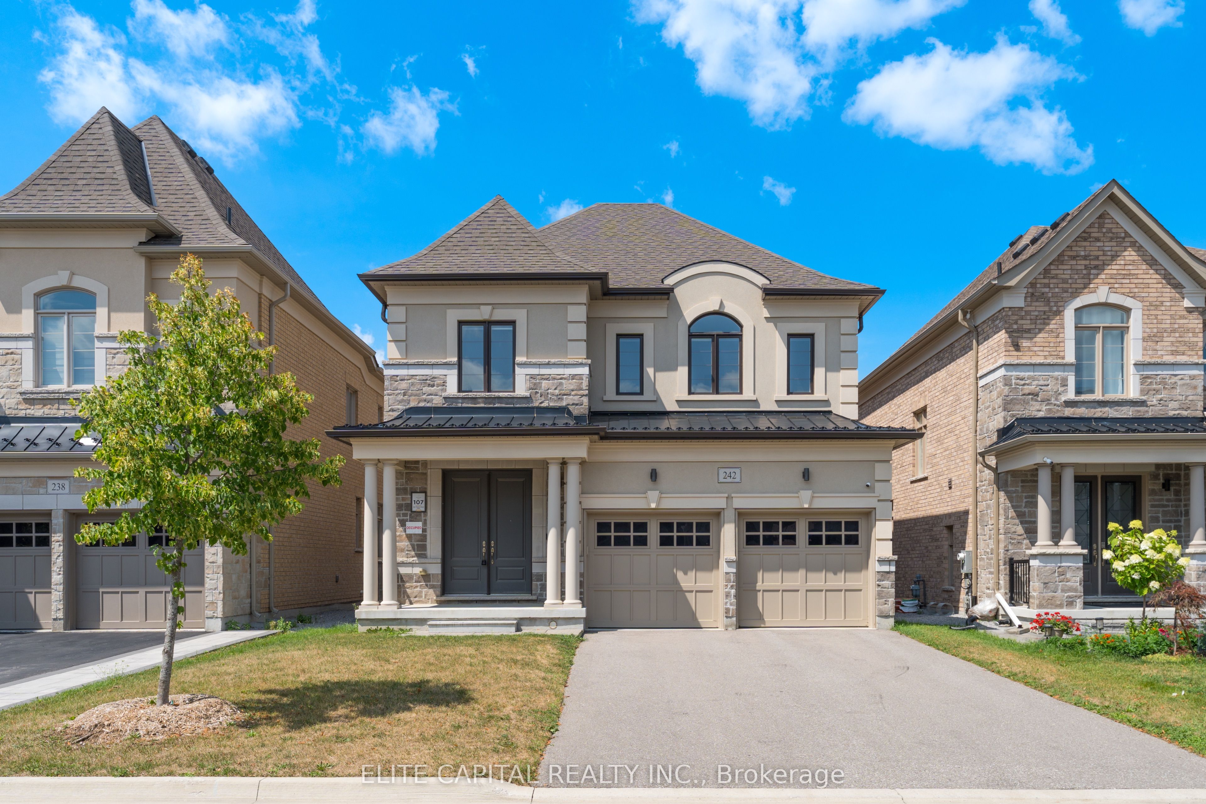242 Touch Gold Cres Property Photo 1