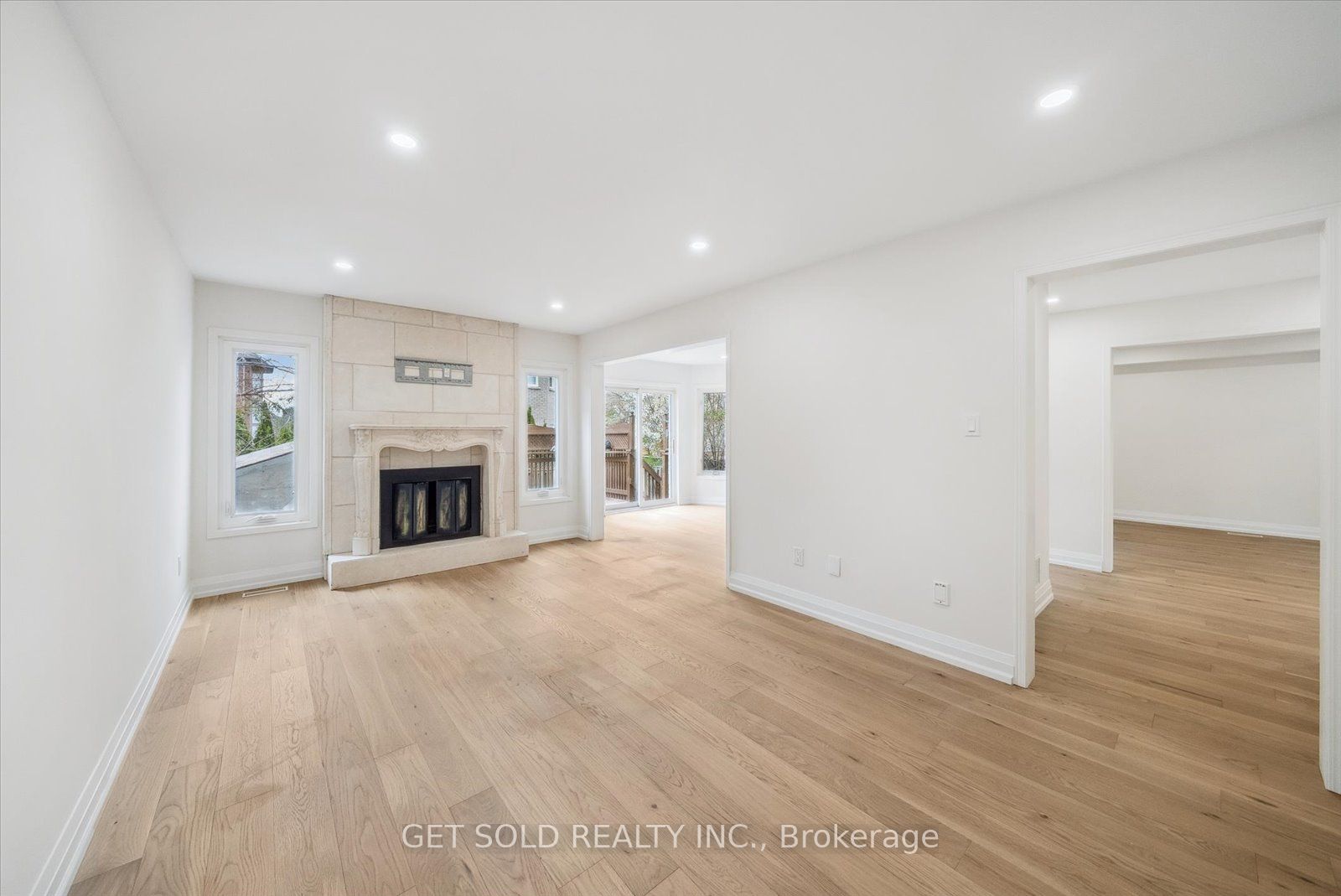 27 Edenbridge Drive Property Photo 10