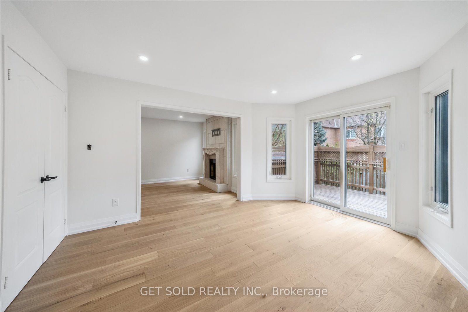 27 Edenbridge Drive Property Photo 11