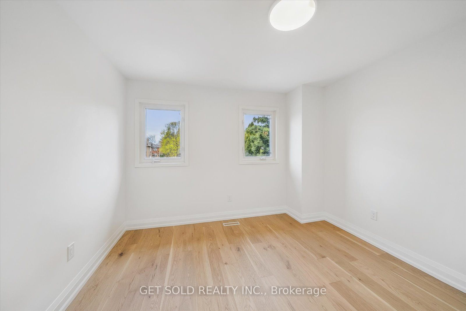 27 Edenbridge Drive Property Photo 31