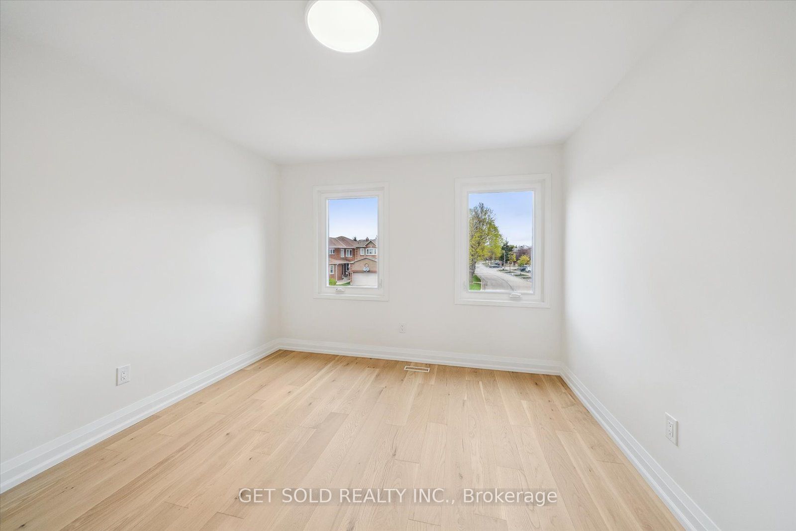 27 Edenbridge Drive Property Photo 32