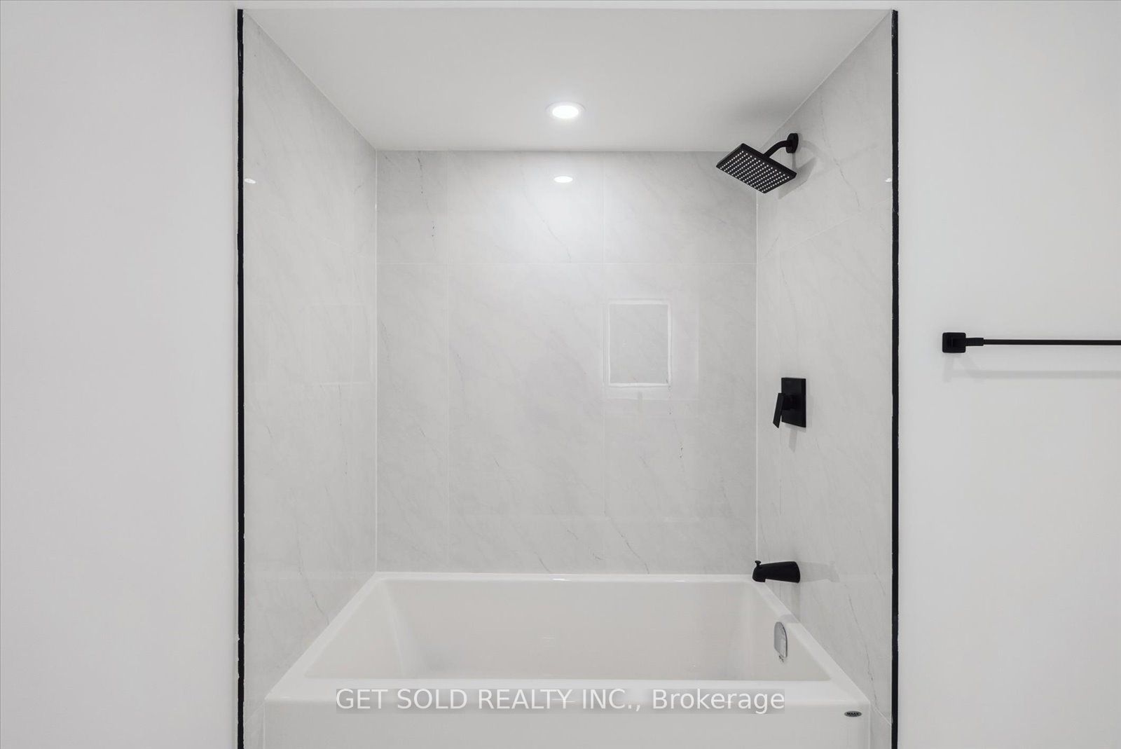 27 Edenbridge Drive Property Photo 37