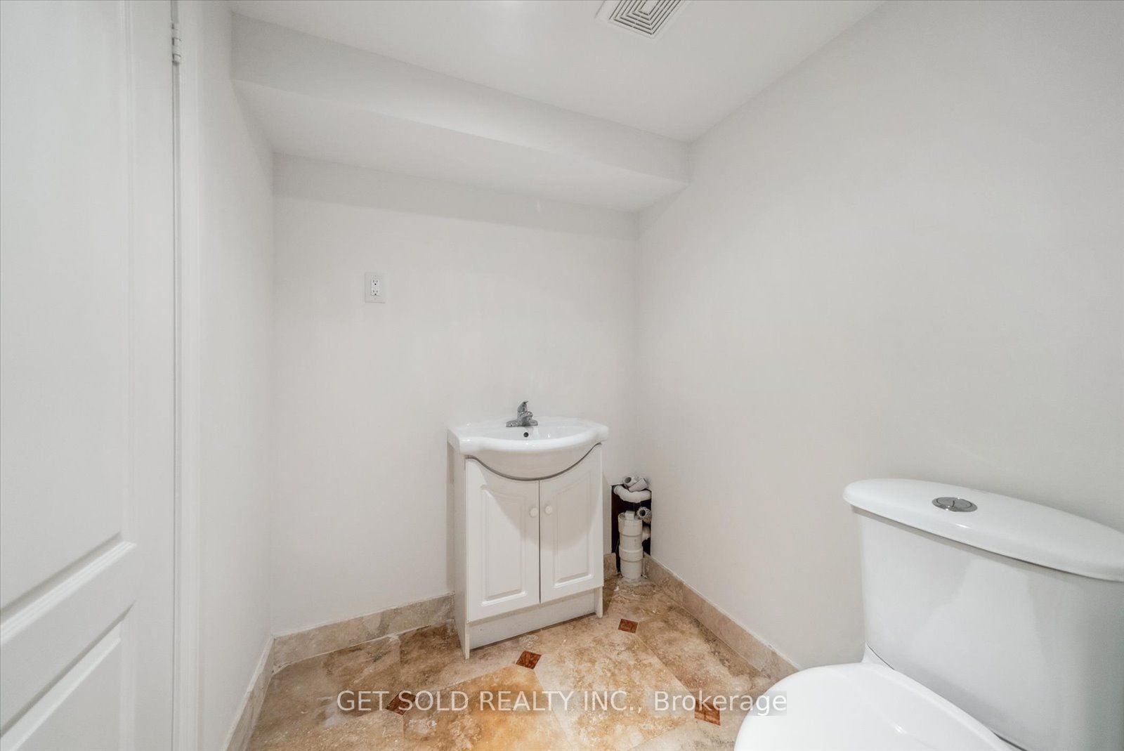 27 Edenbridge Drive Property Photo 41
