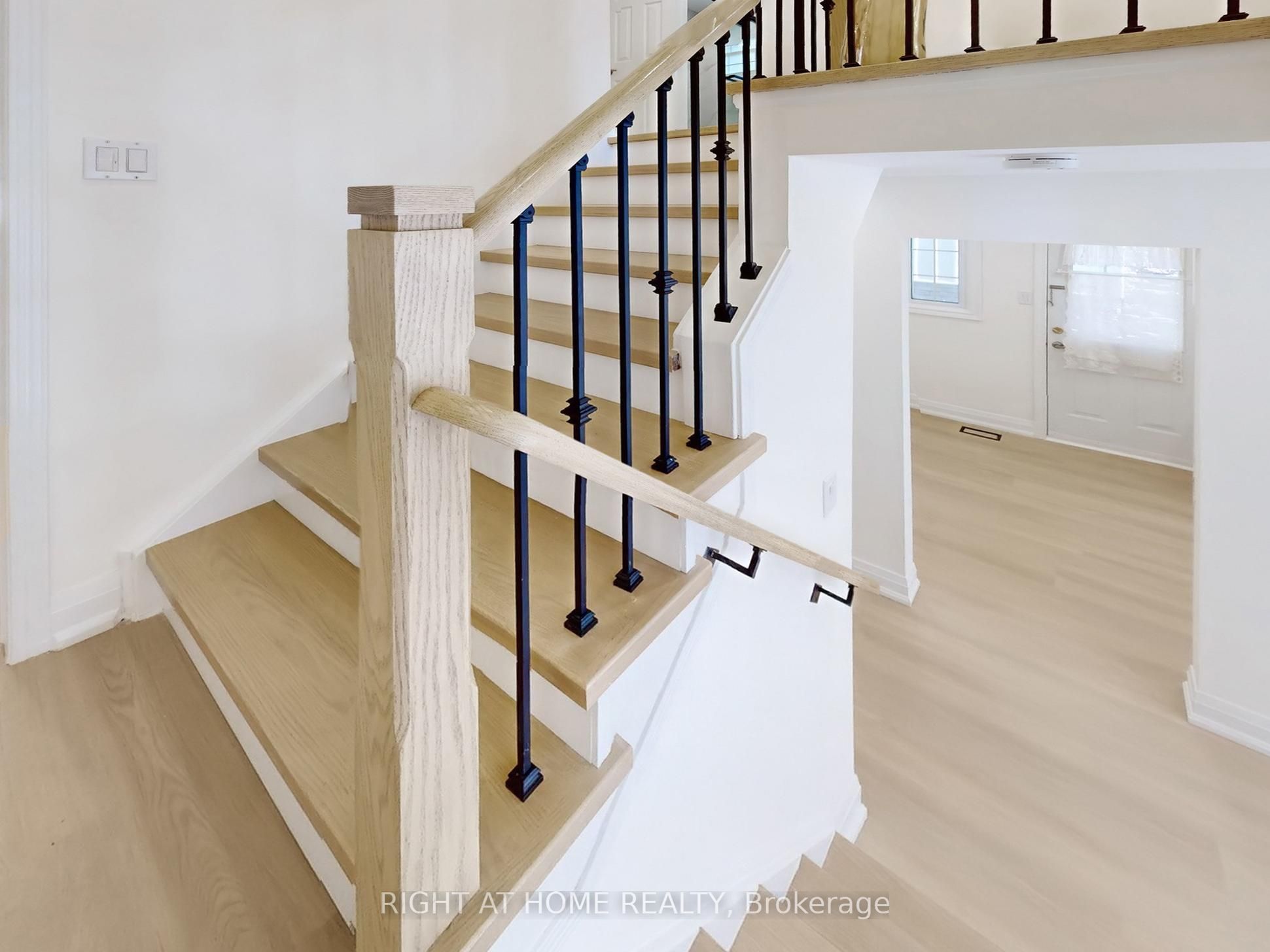 94 Reginald Crescent Property Photo 5