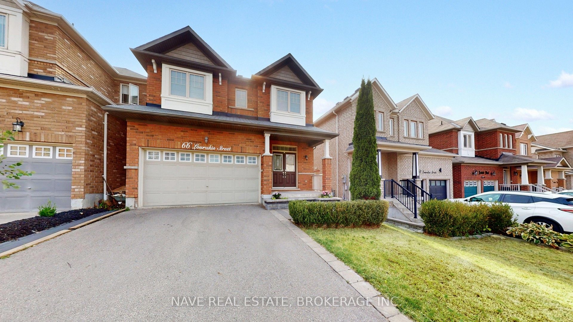 66 Lourakis Street Property Photo 1