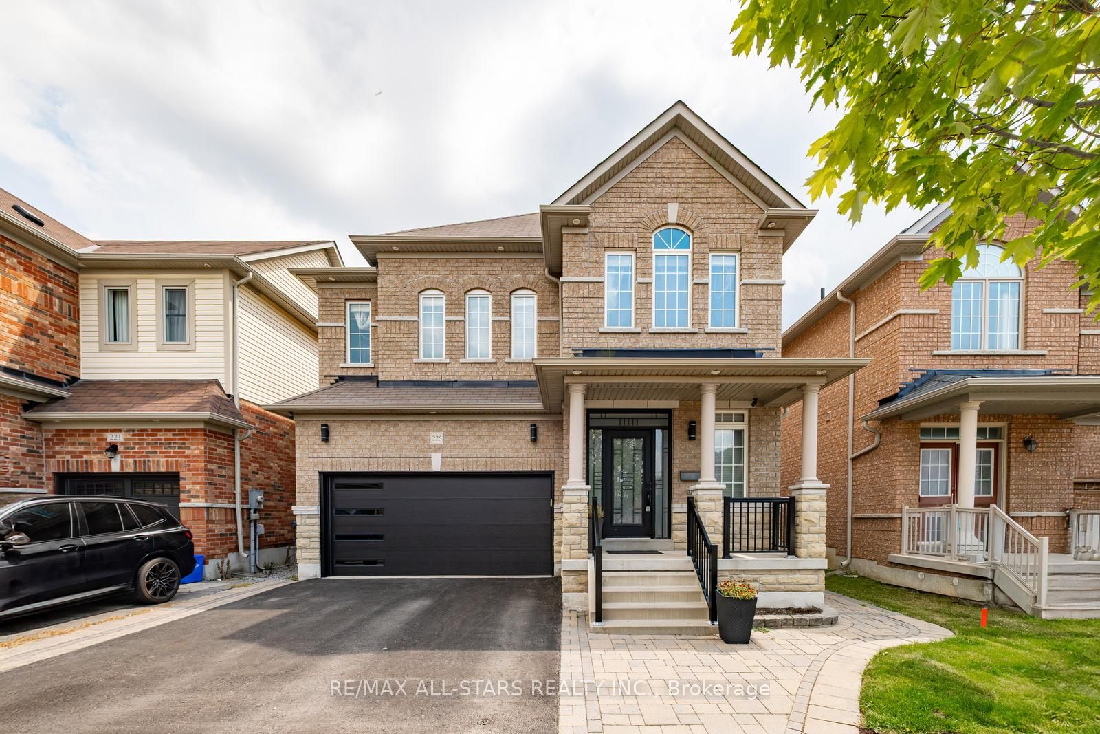 225 Delbert Circle Property Photo 3