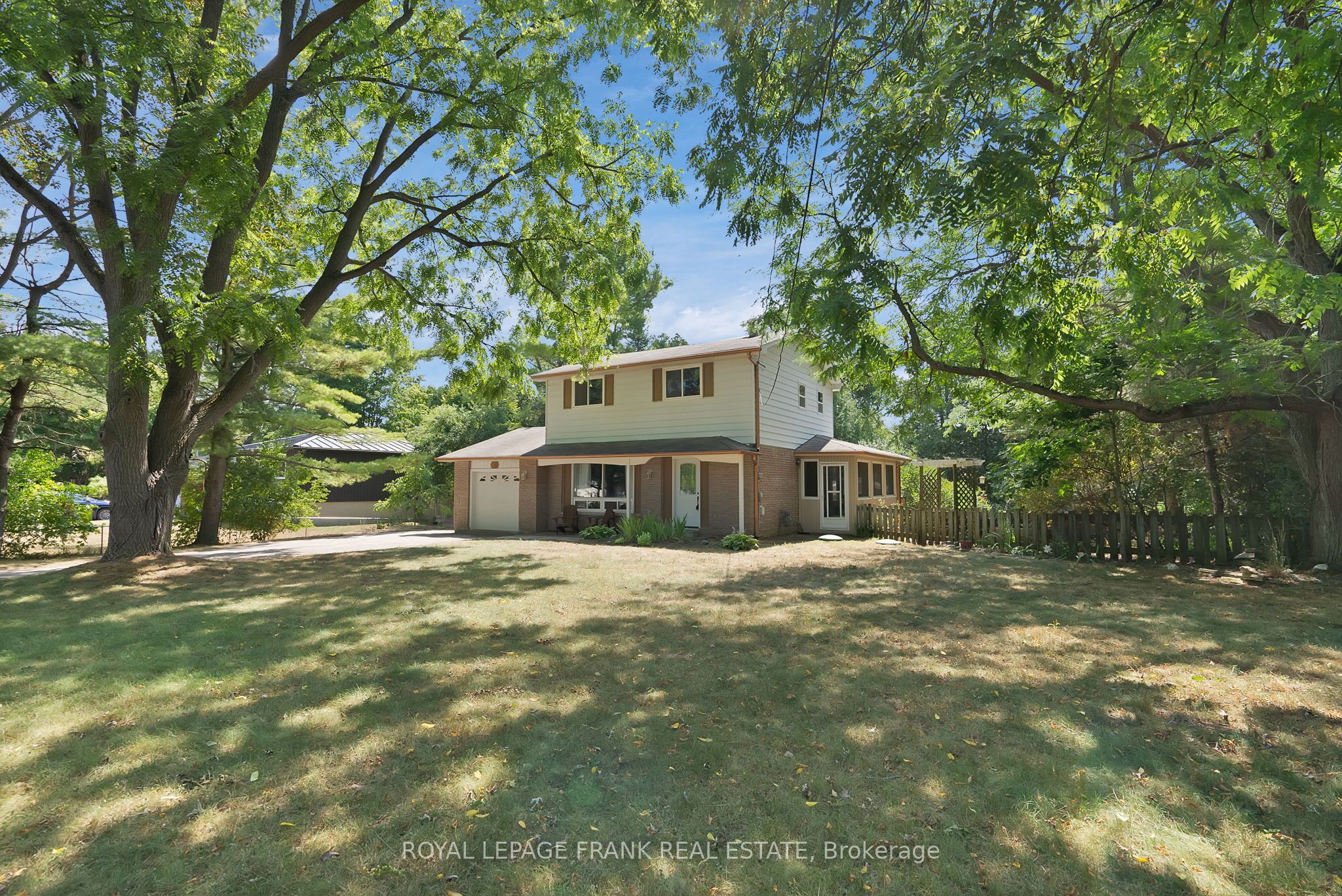 68 Brook Crescent Property Photo 1
