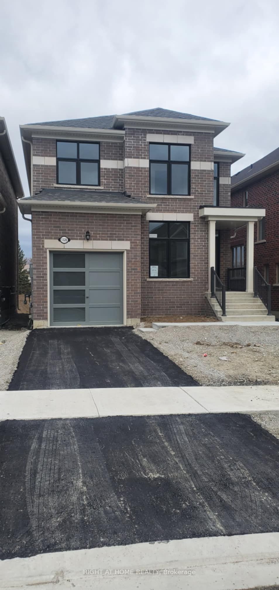 1320 Davis Loop