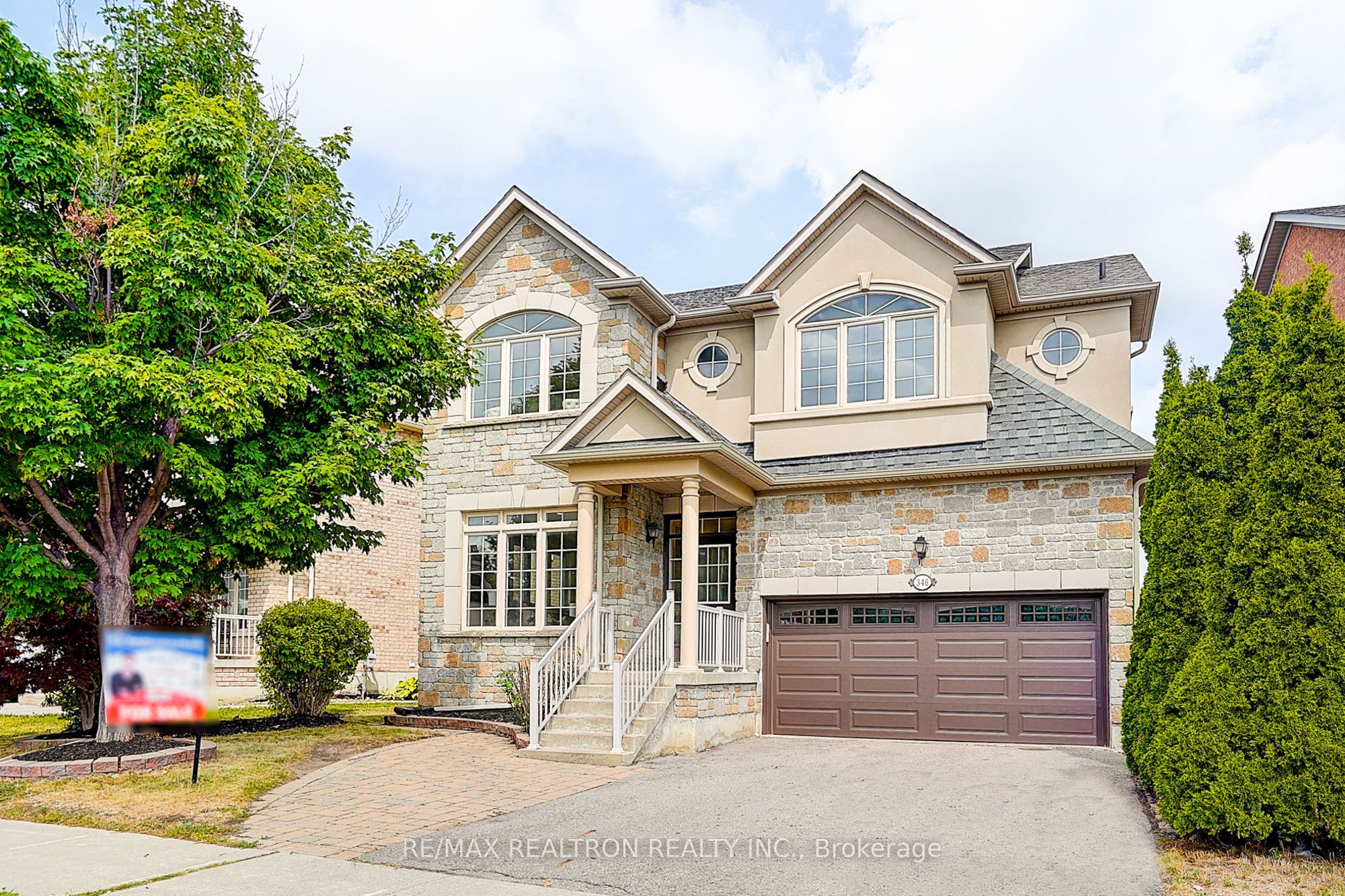 346 Autumn Hill Blvd Property Photo 1