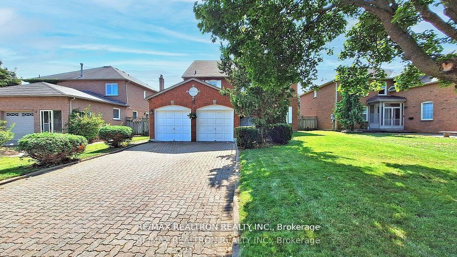 72 Spanhouse Crescent Property Photo 1