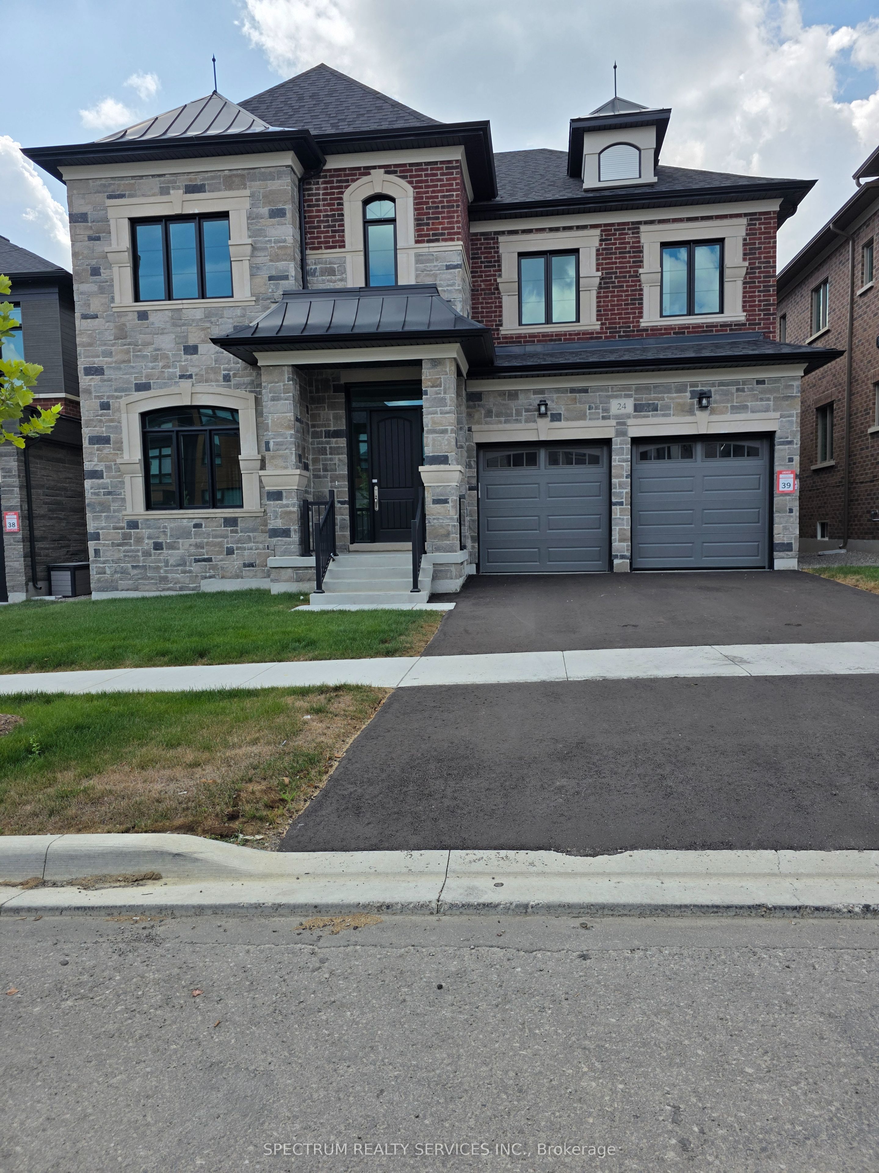 24 Seraville Street Property Photo 1