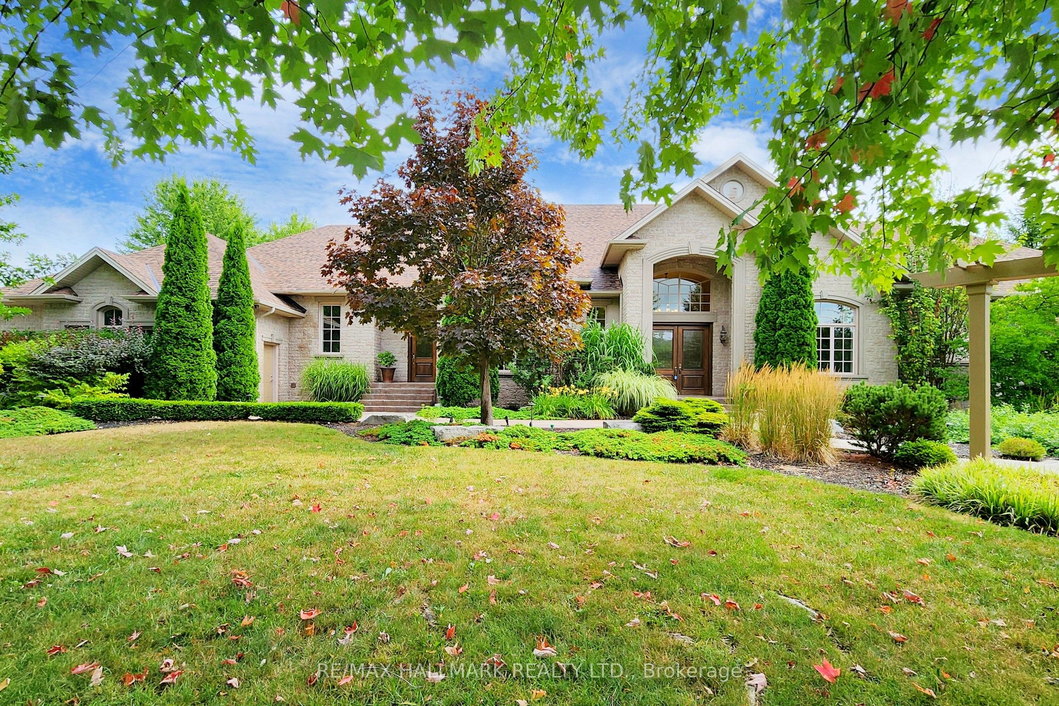 63 Grayfield Drive Property Photo 1