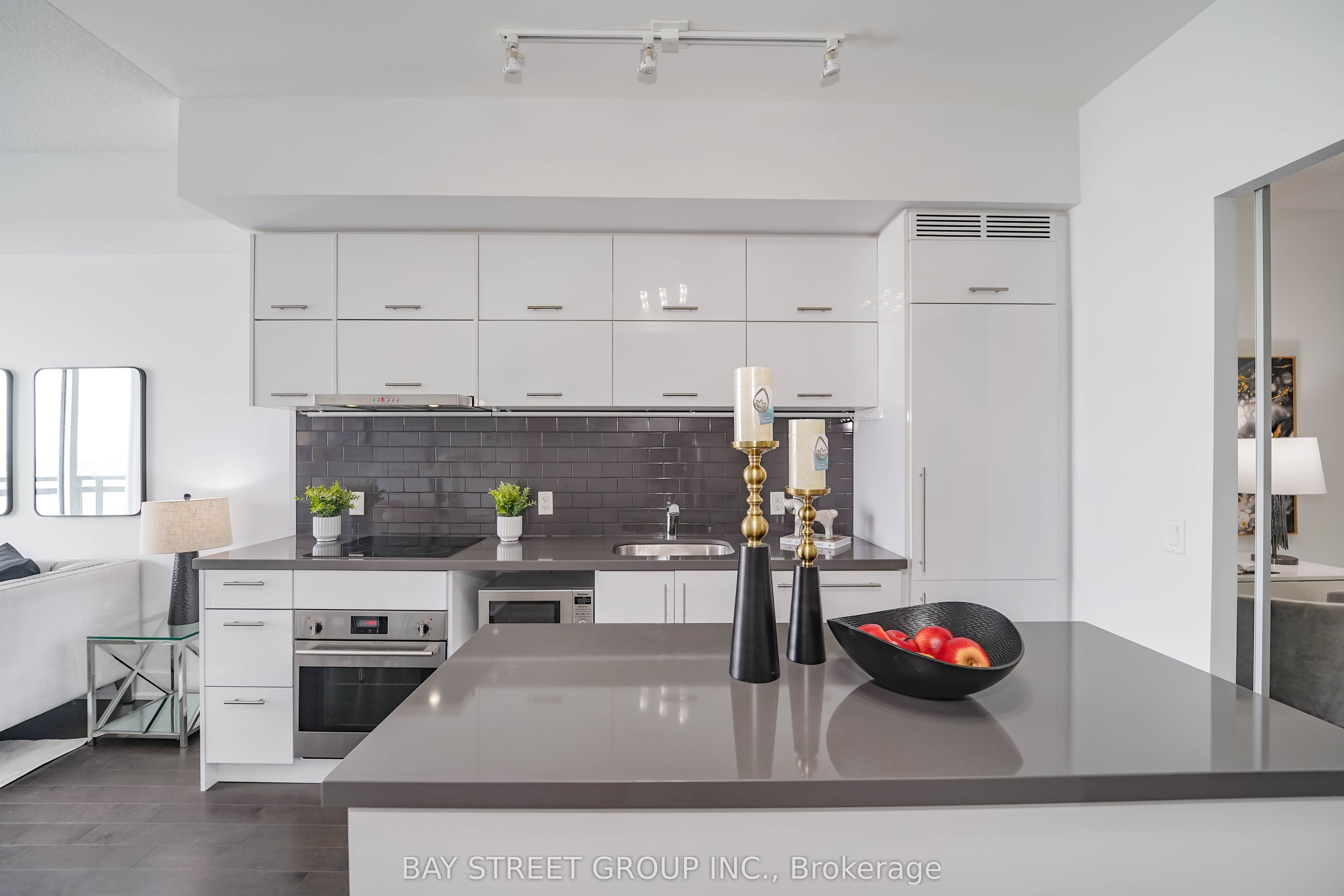 8081 Birchmount Road 909 Property Photo 14