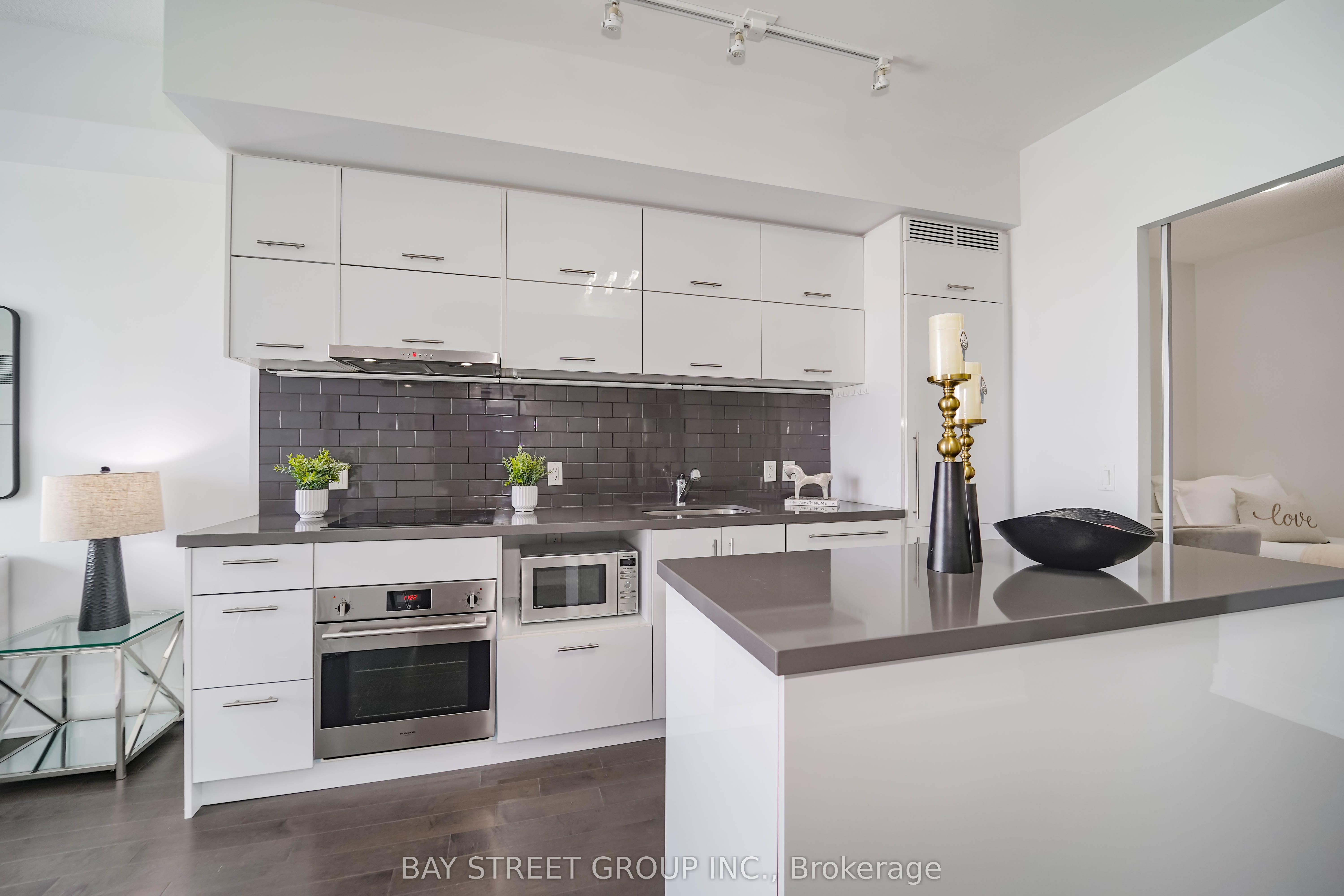 8081 Birchmount Road 909 Property Photo 16