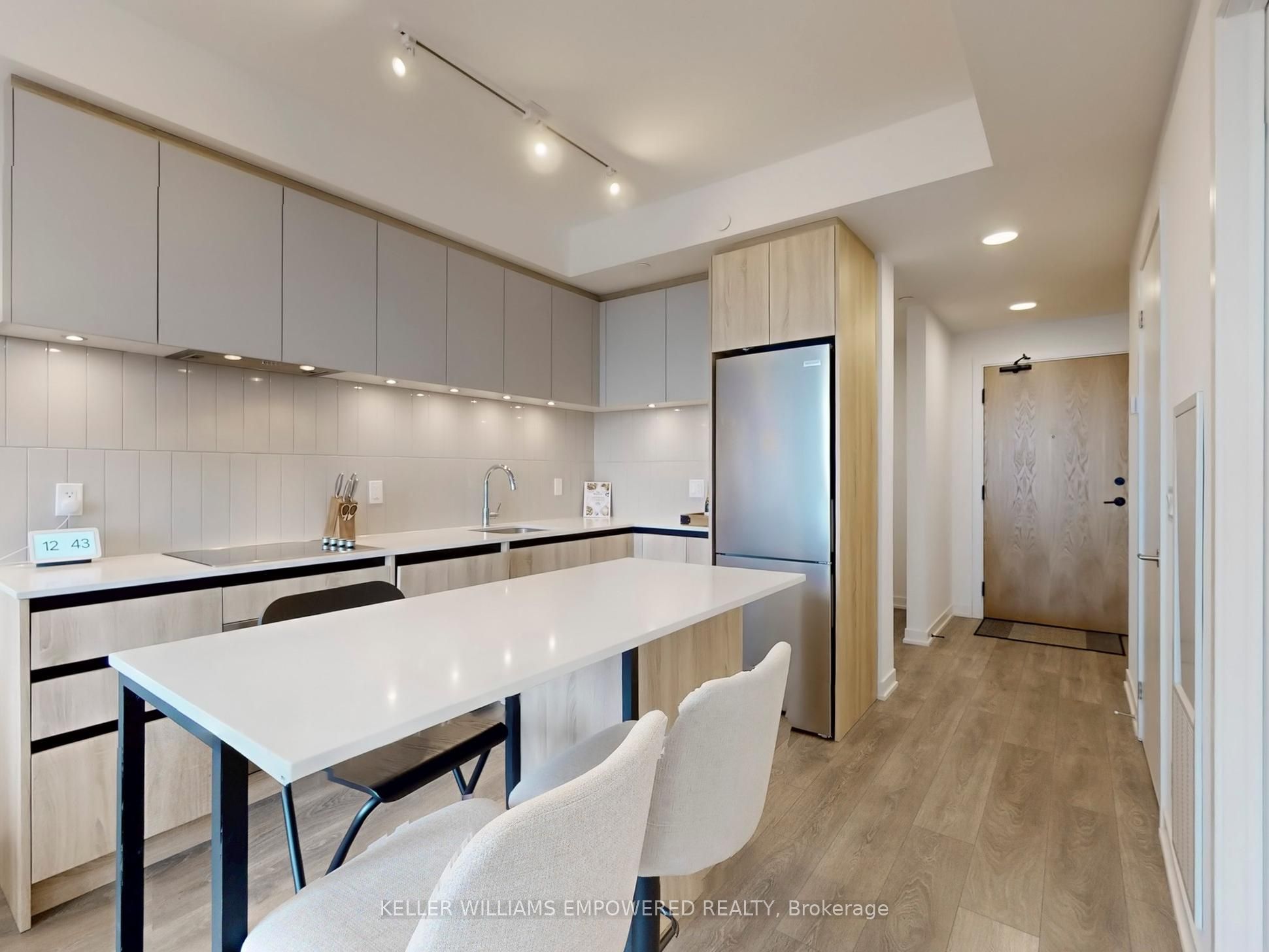 7950 Bathurst Street 1106 Property Photo 8