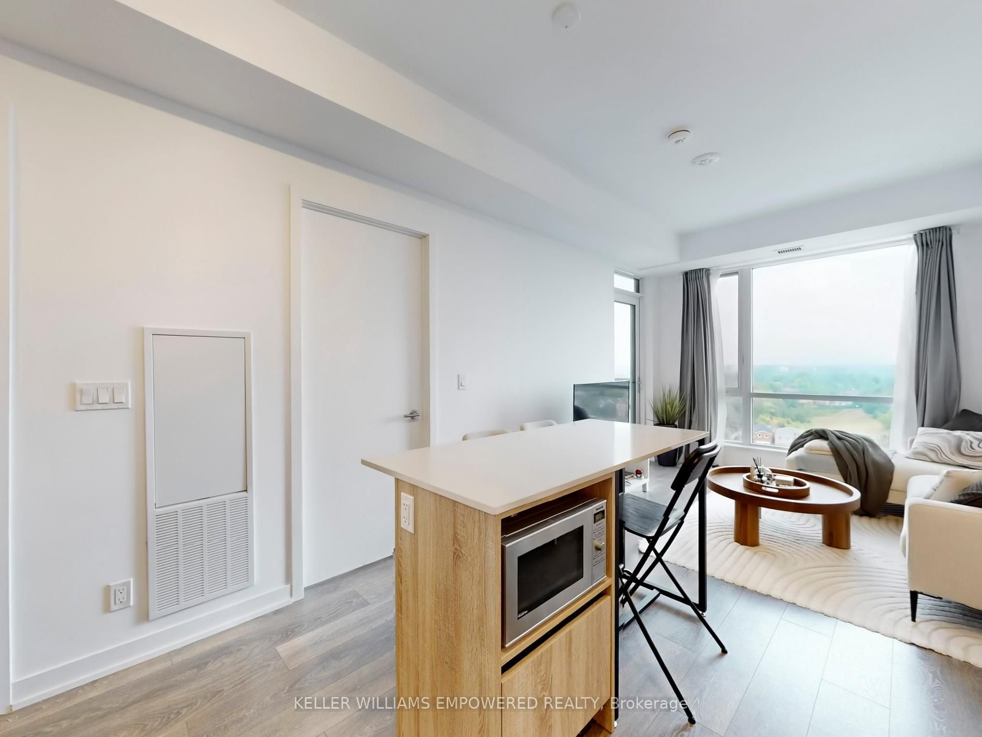 7950 Bathurst Street 1106 Property Photo 10