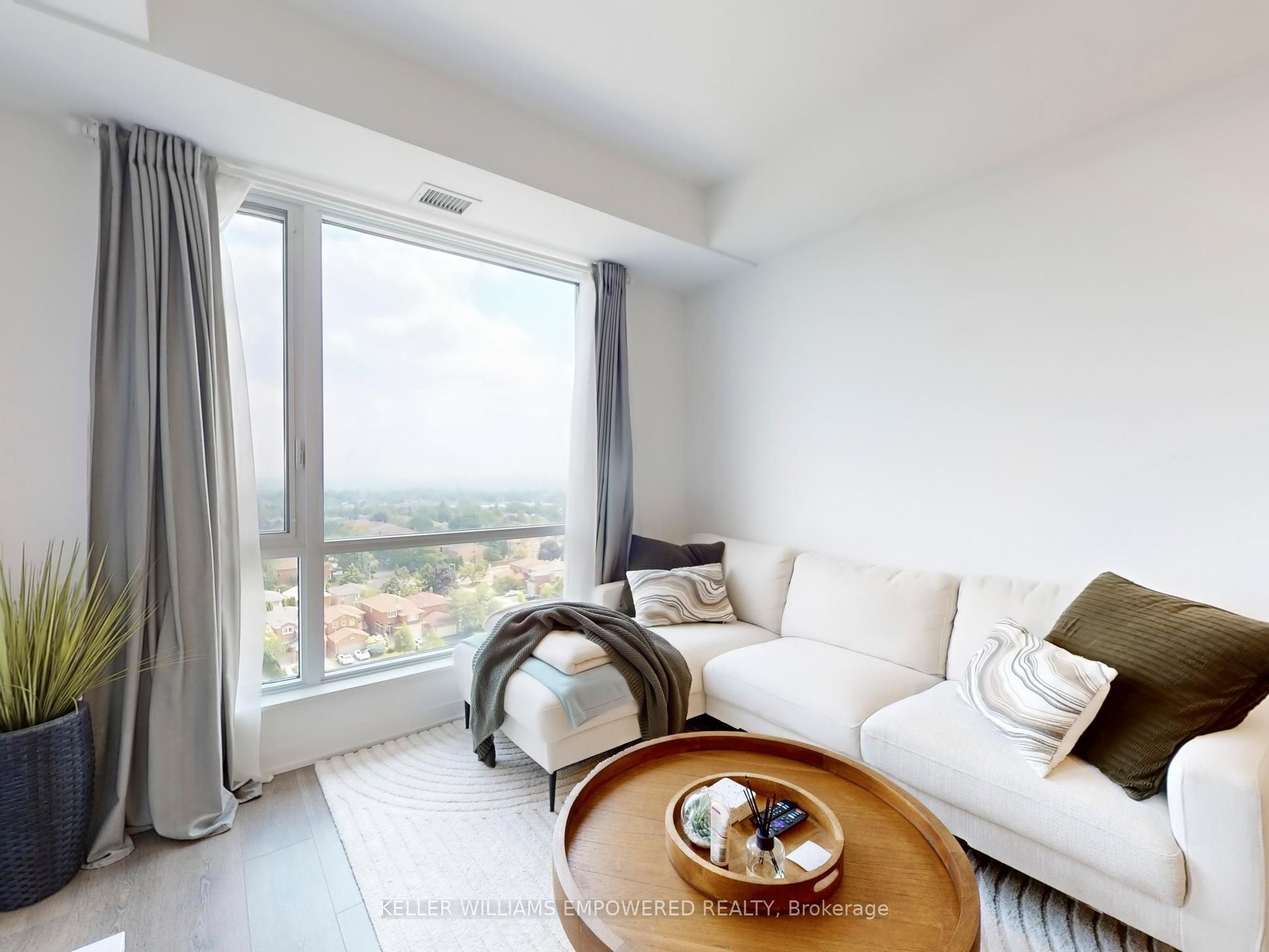 7950 Bathurst Street 1106 Property Photo 12