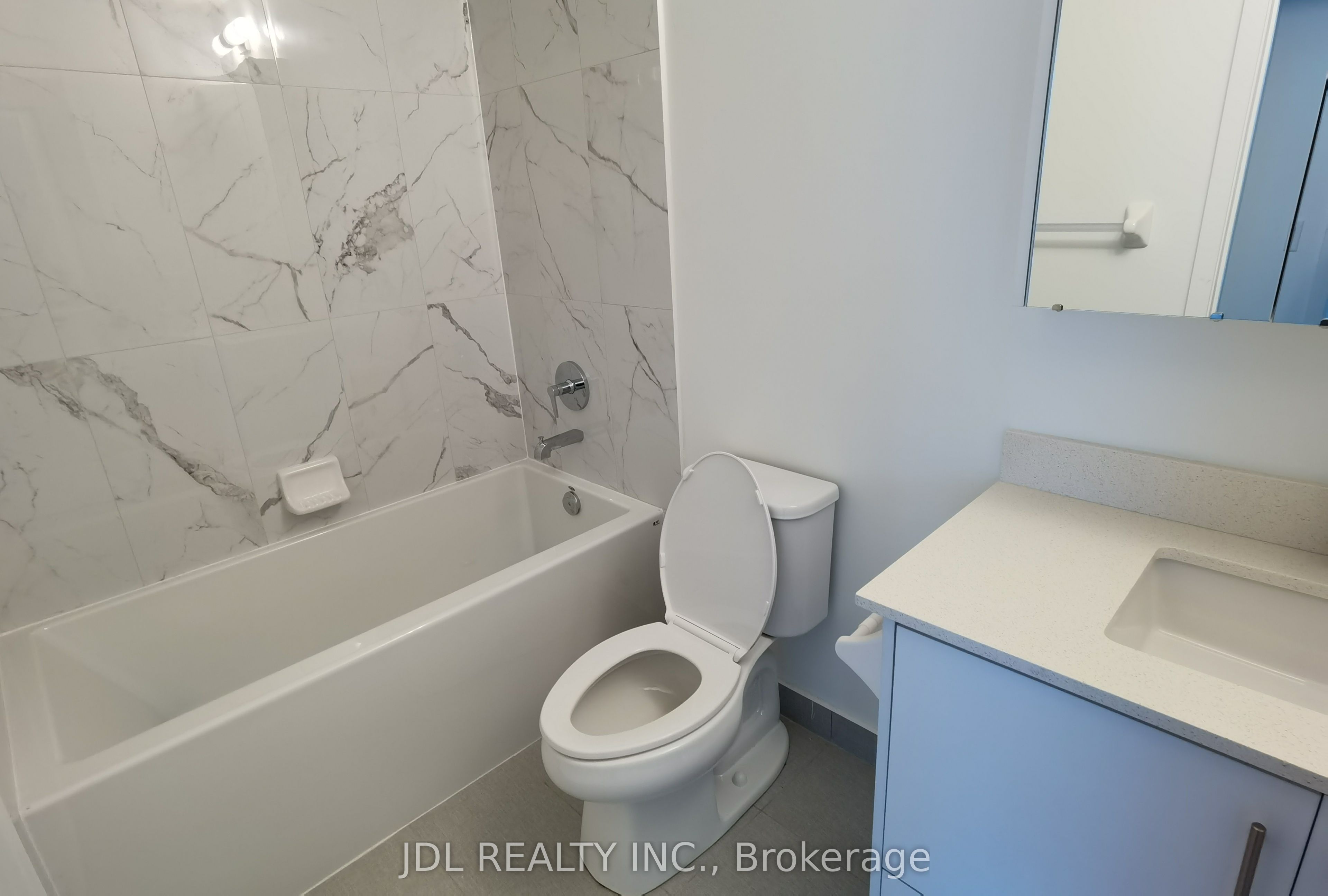 75 Oneida Crescent 1510 Property Photo 11