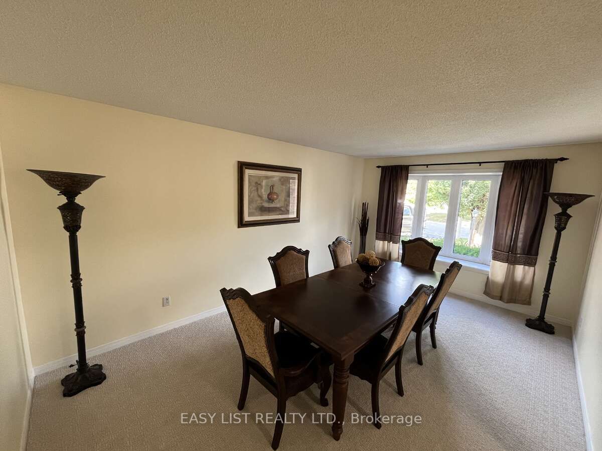 102 Burwell Crescent Property Photo 6