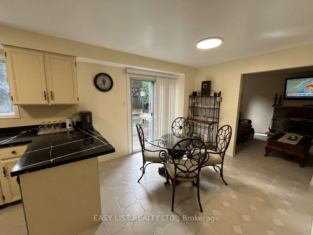102 Burwell Crescent Property Photo 10