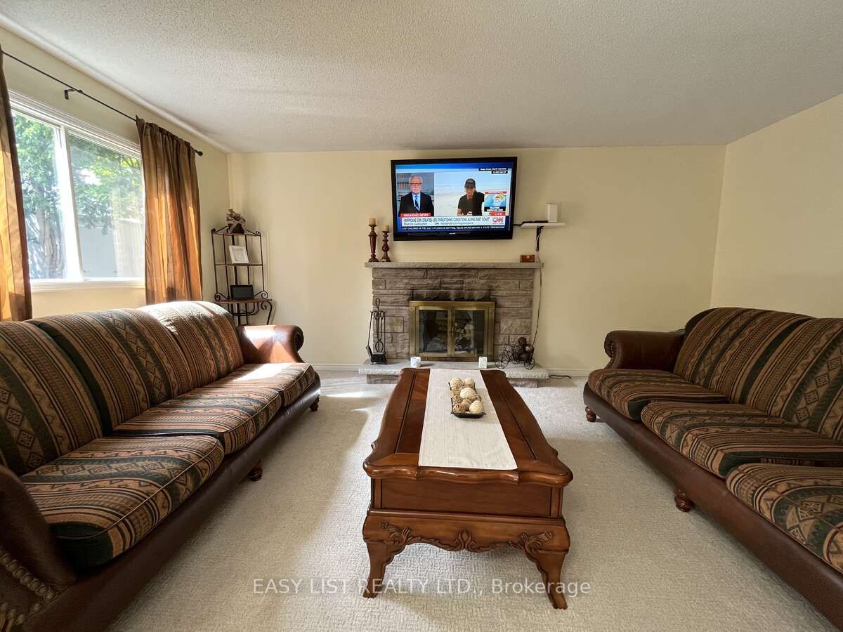 102 Burwell Crescent Property Photo 11