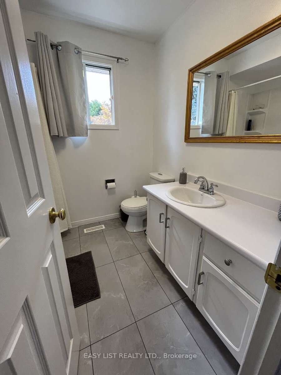 102 Burwell Crescent Property Photo 18