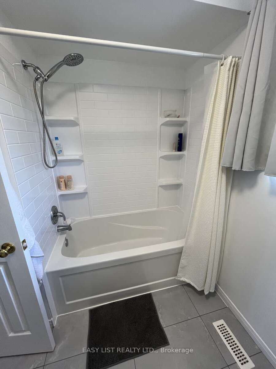 102 Burwell Crescent Property Photo 19