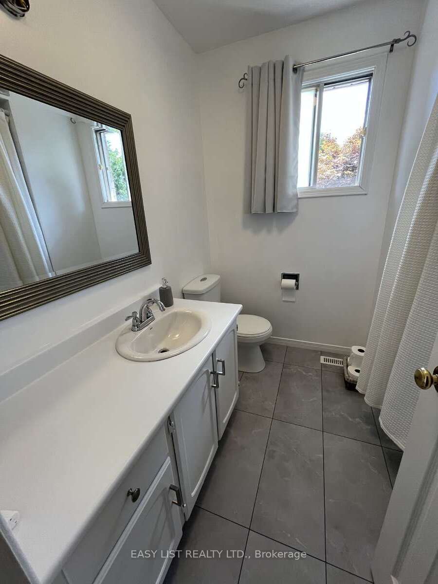 102 Burwell Crescent Property Photo 21