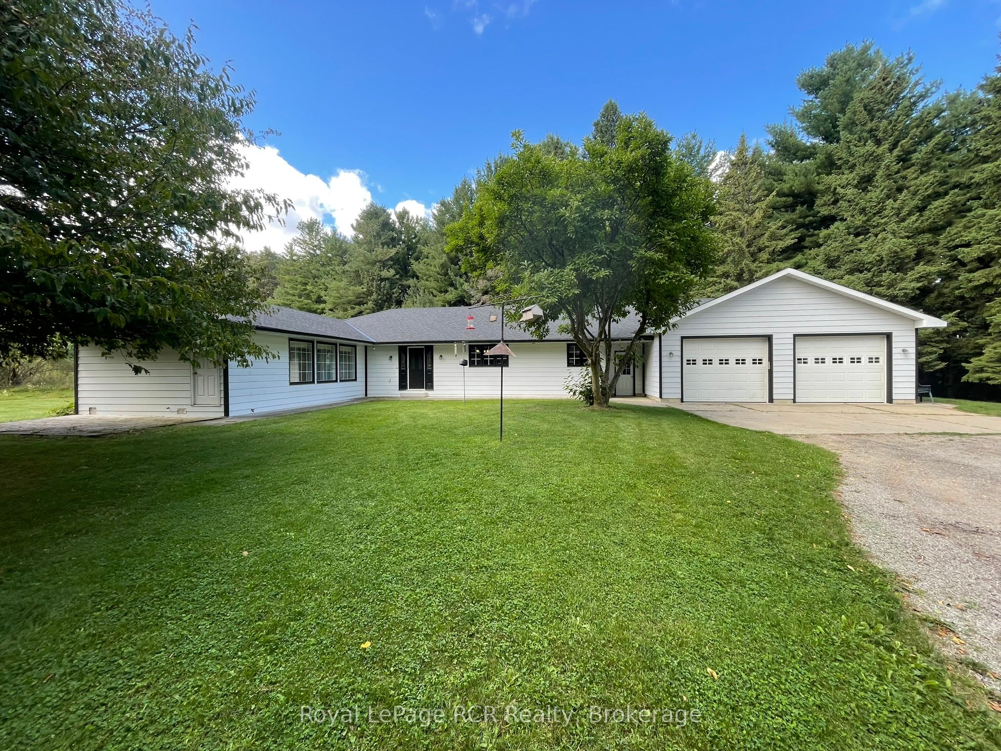 1922 Concession 4 Road Property Photo 2