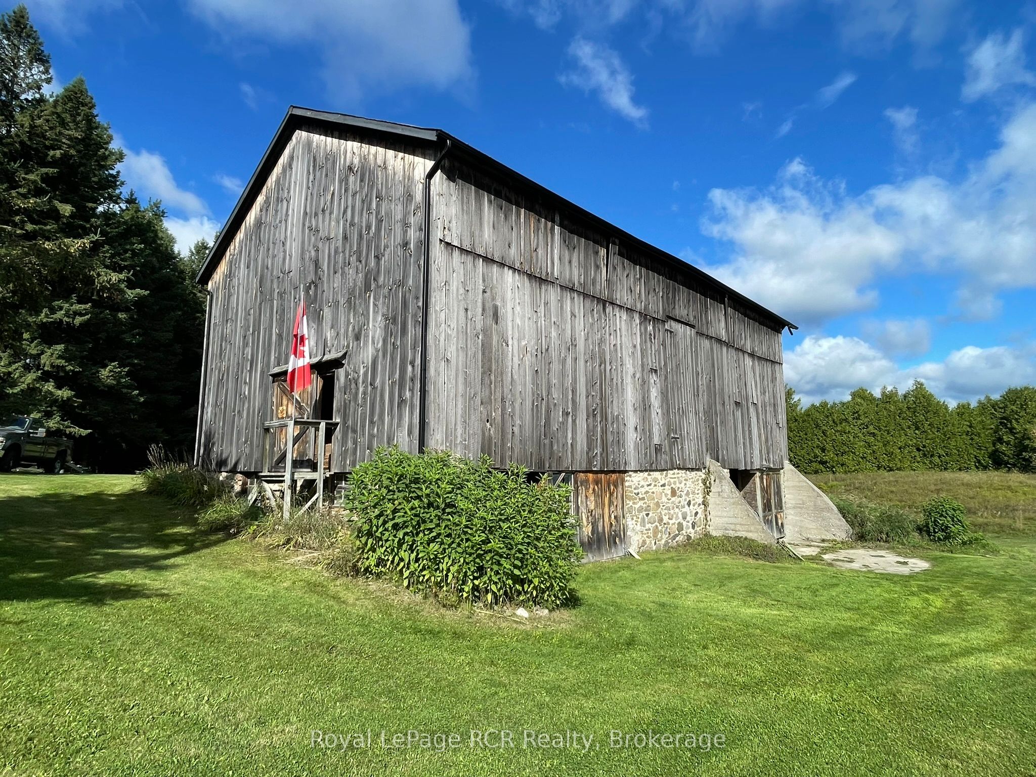1922 Concession 4 Road Property Photo 3