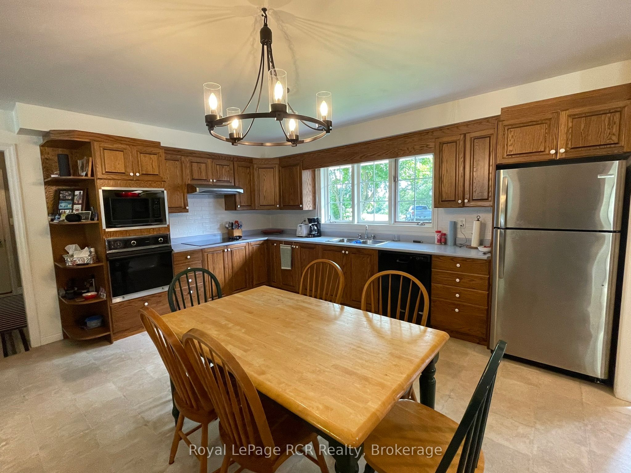 1922 Concession 4 Road Property Photo 9