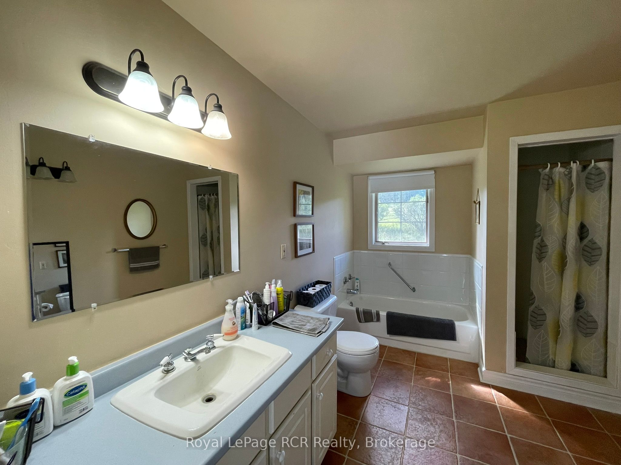 1922 Concession 4 Road Property Photo 28