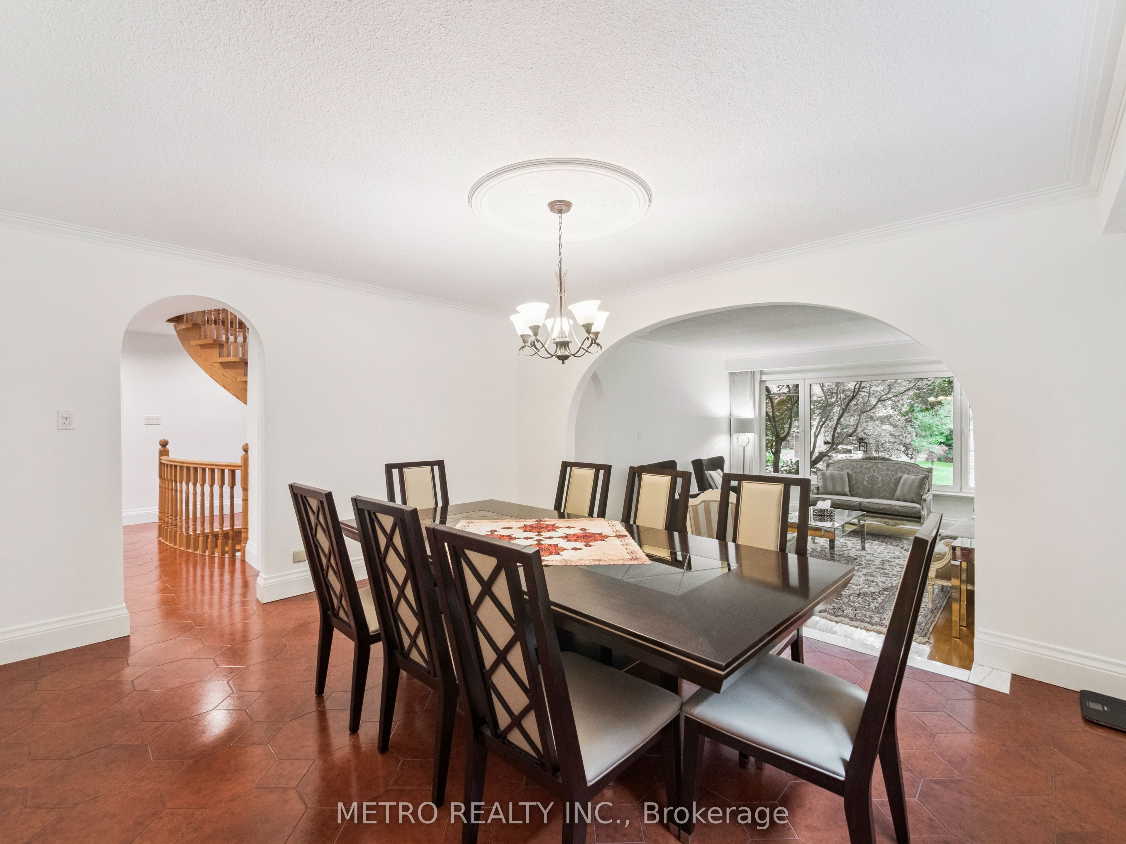 14 Village Squire Lane Property Photo 13