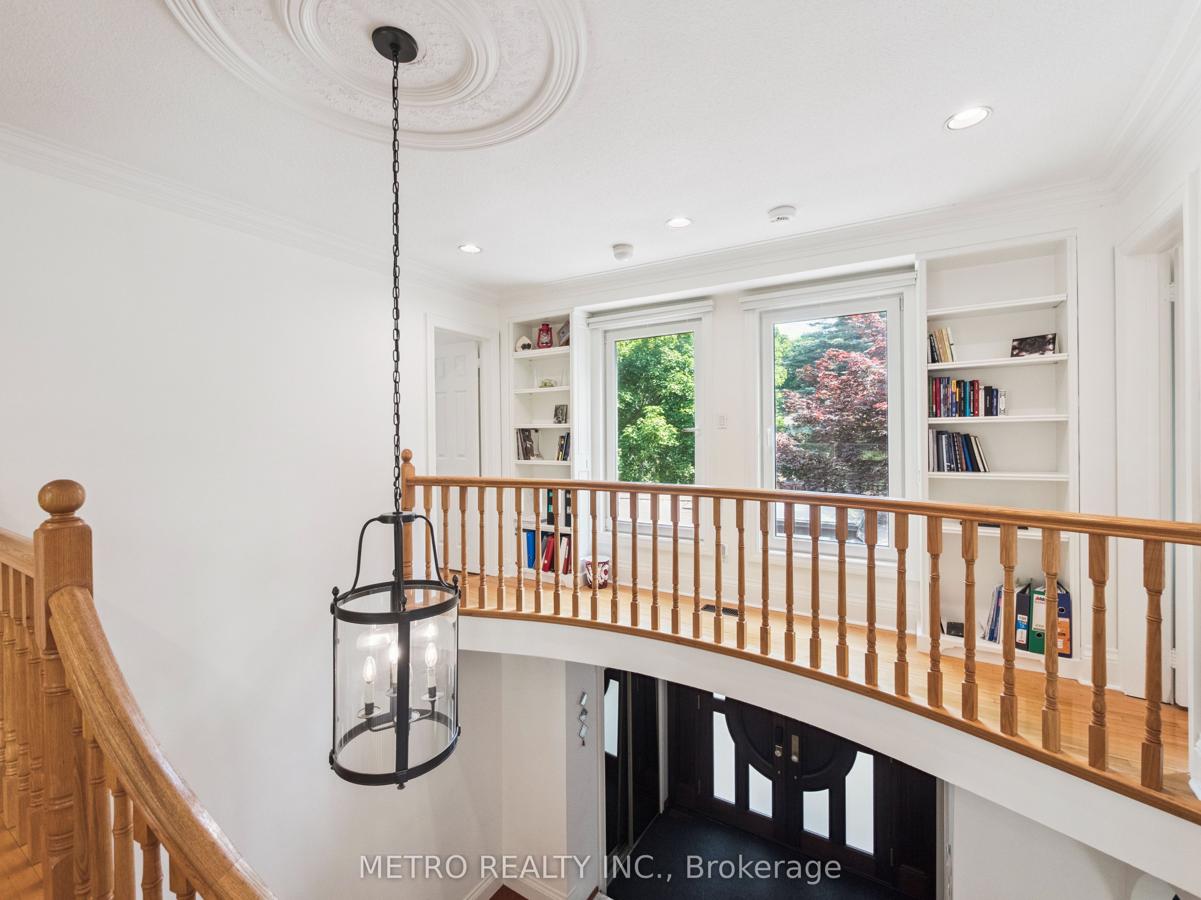 14 Village Squire Lane Property Photo 23