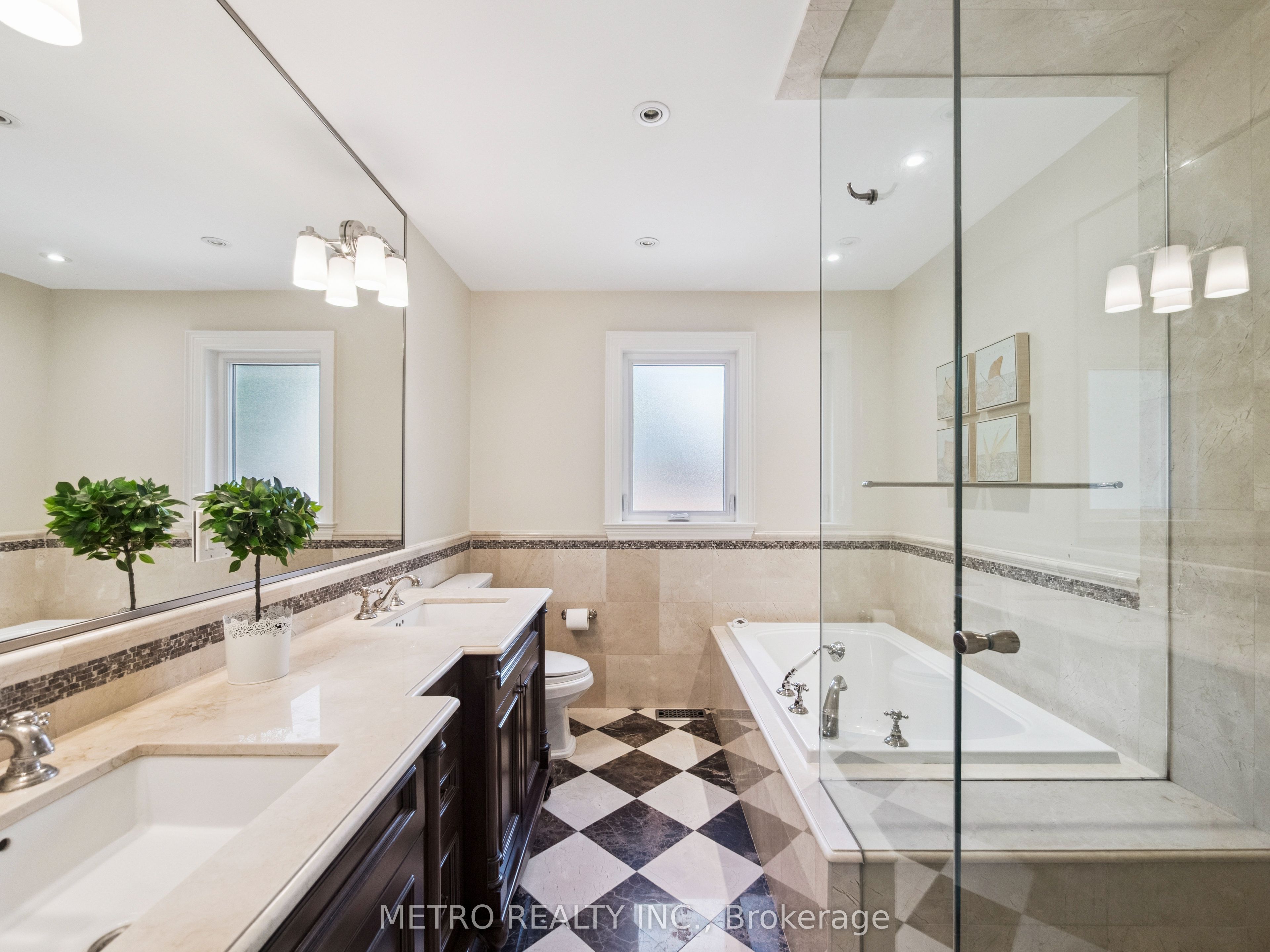 14 Village Squire Lane Property Photo 30