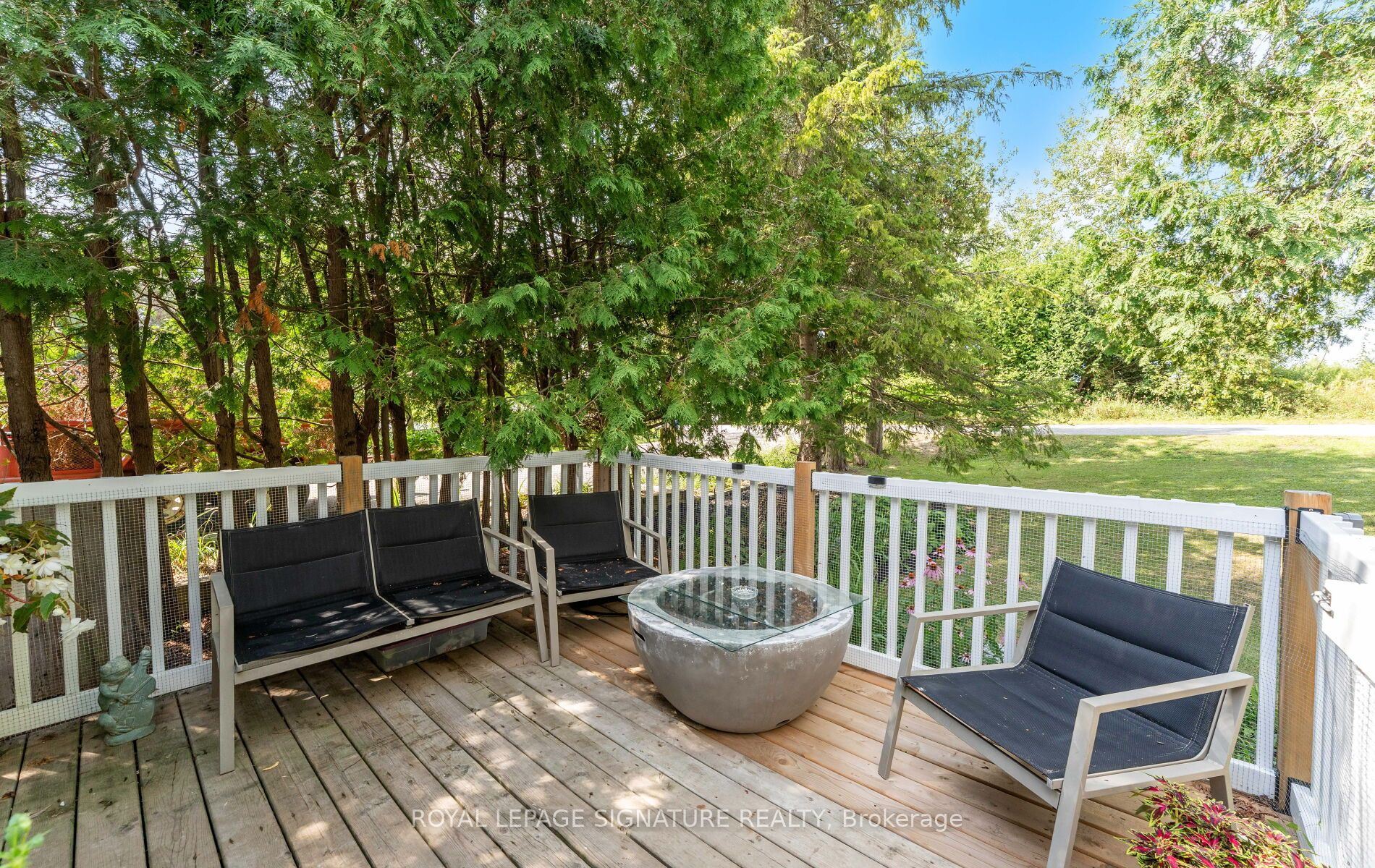 17 Mustard Street Property Photo 6