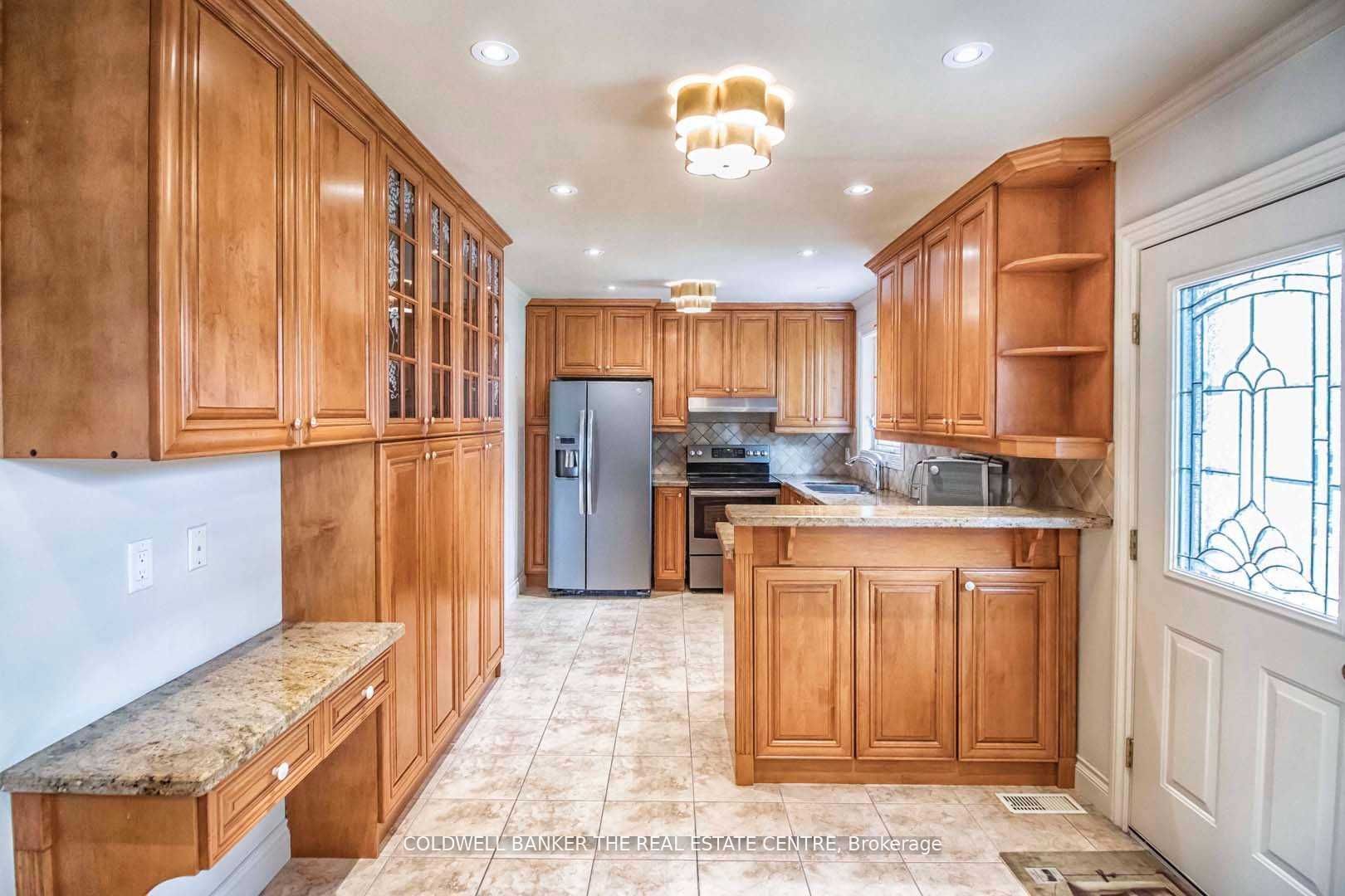 4 Orlon Crescent Property Photo 6