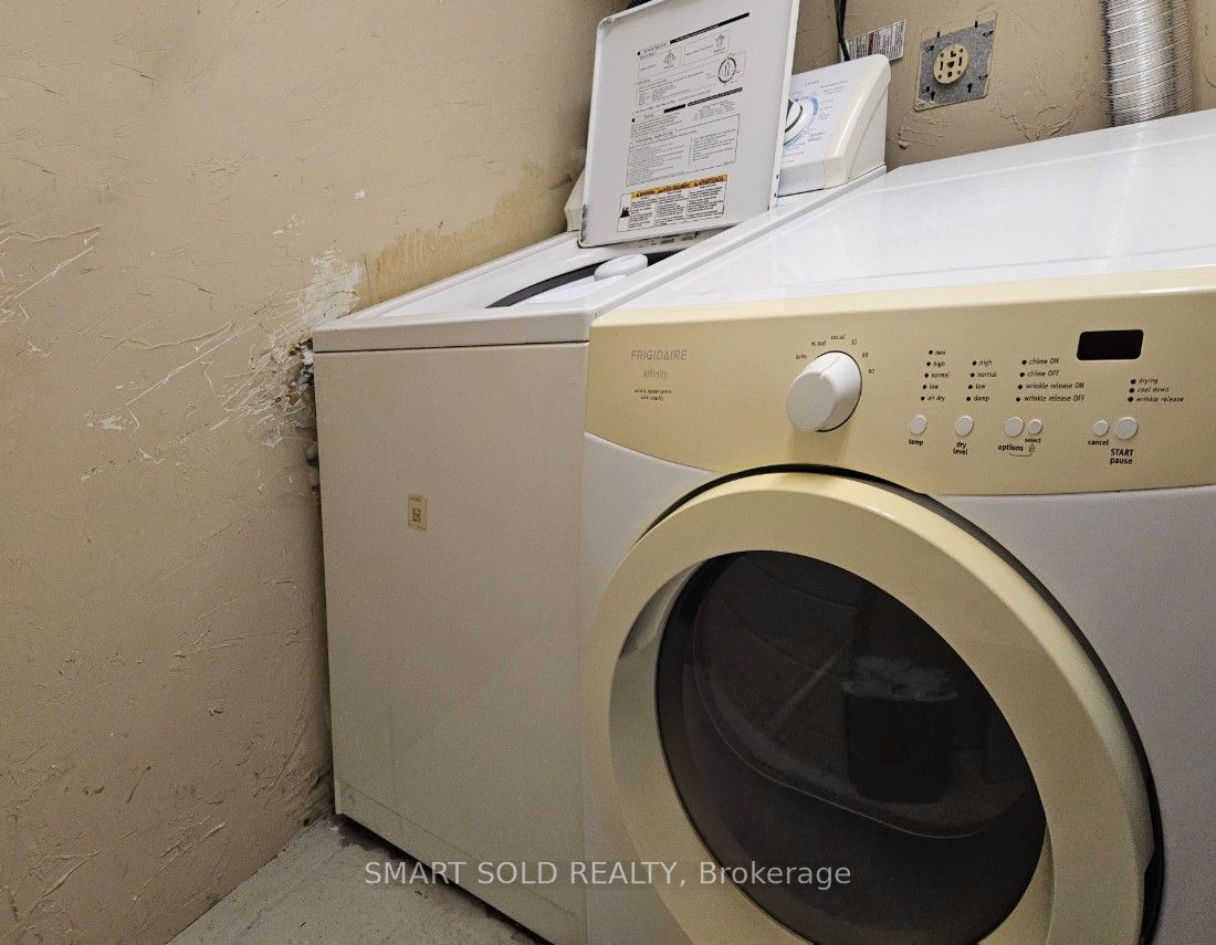 223 Browndale Cres Lower N/a 2 Property Photo 7