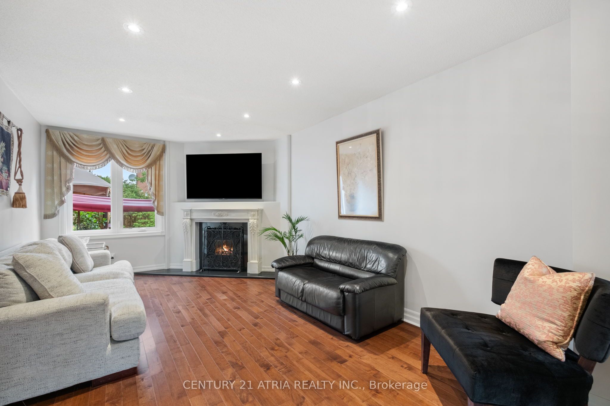 42 Fifefield Drive Property Photo 9