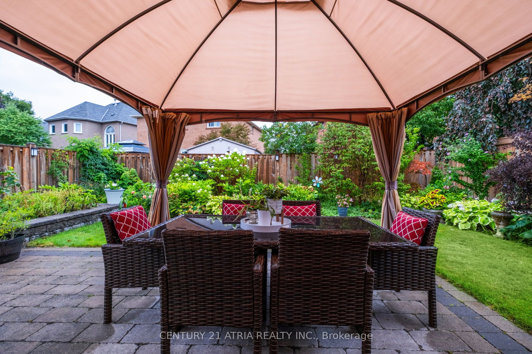 42 Fifefield Drive Property Photo 28