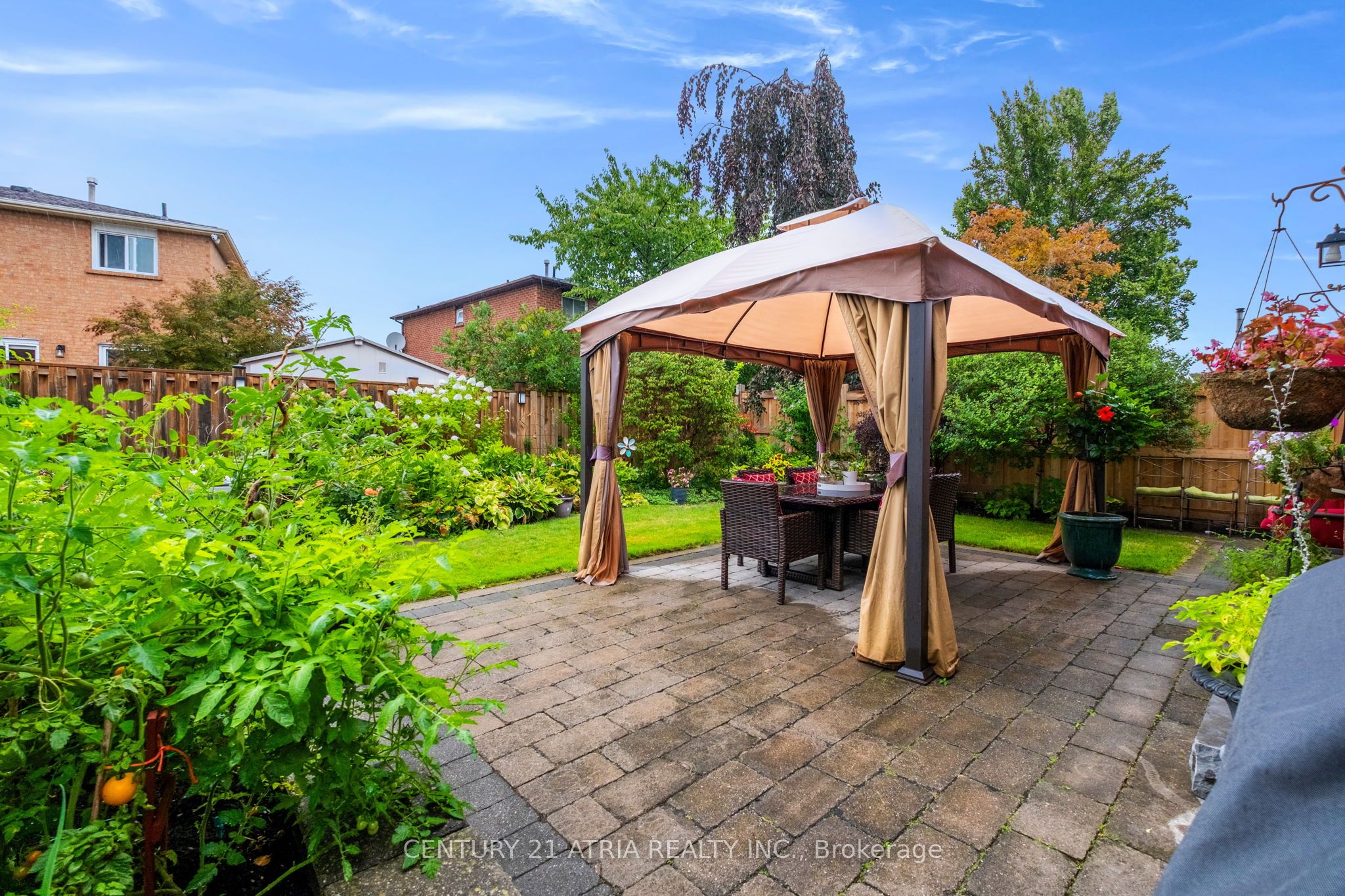 42 Fifefield Drive Property Photo 30