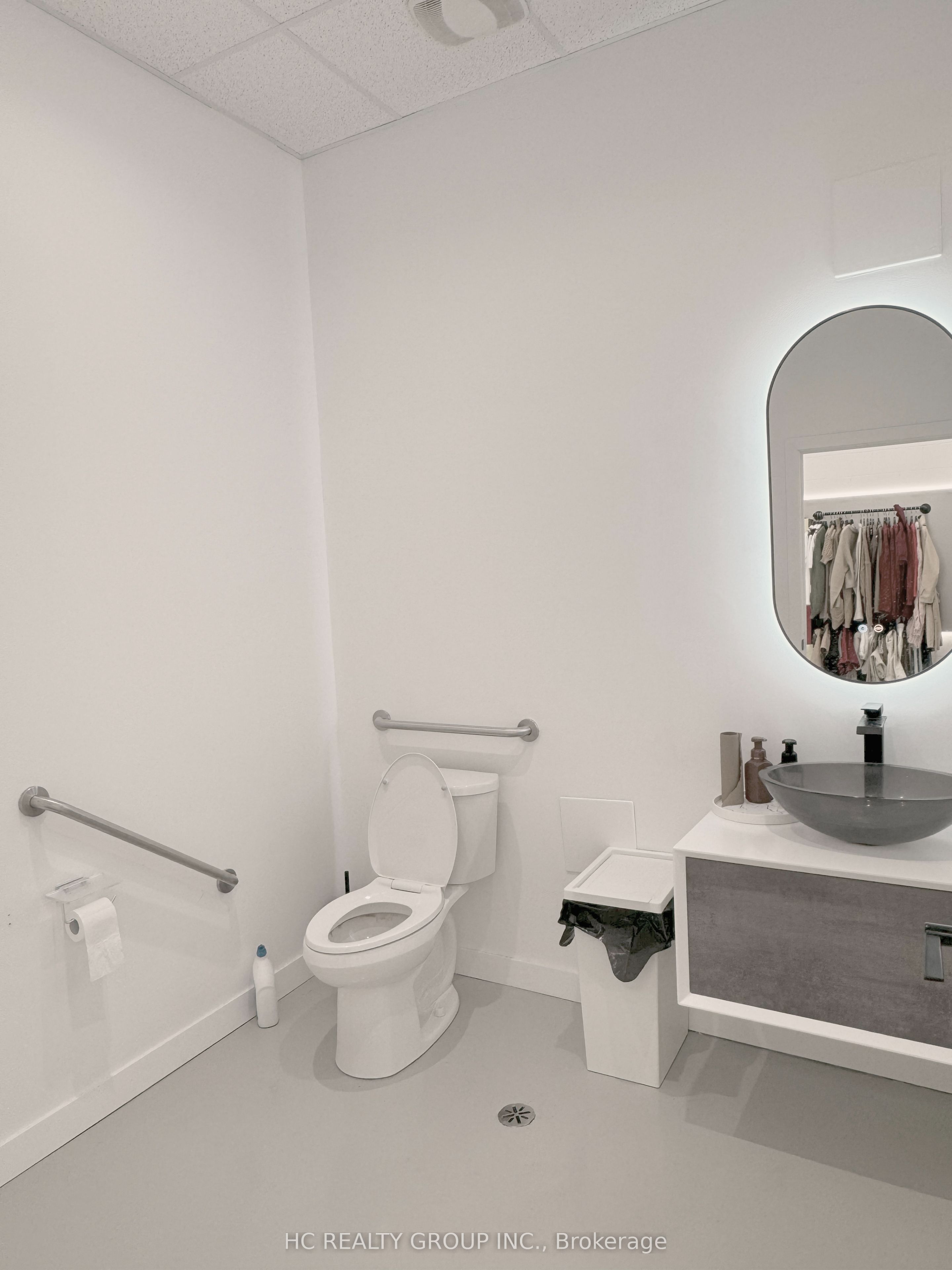 290 Yorktech Drive 17 Property Photo 18