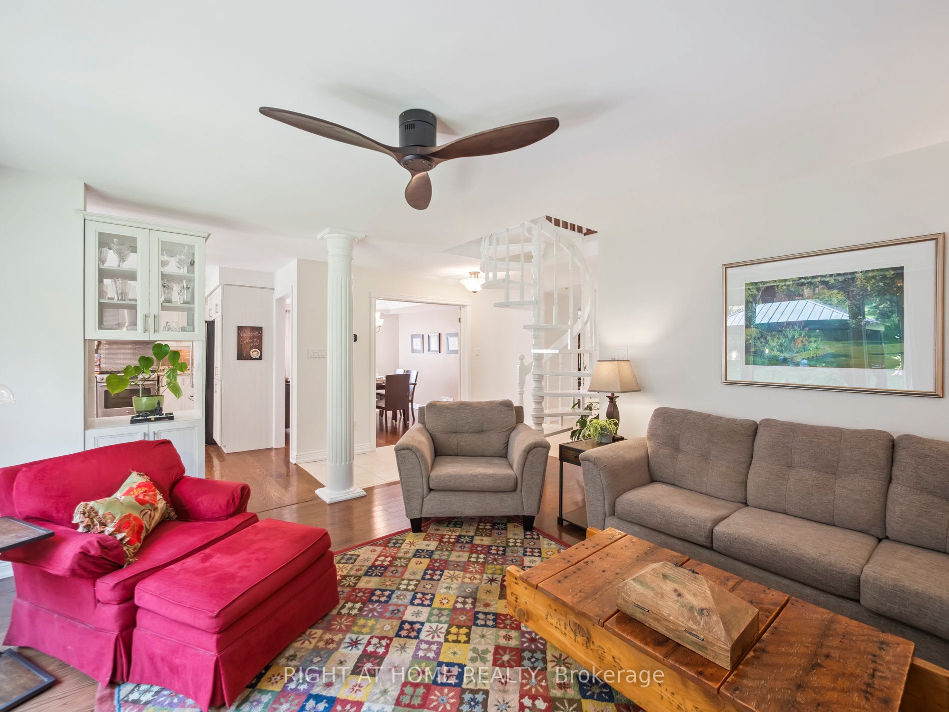 100 Carlyle Crescent Property Photo 17