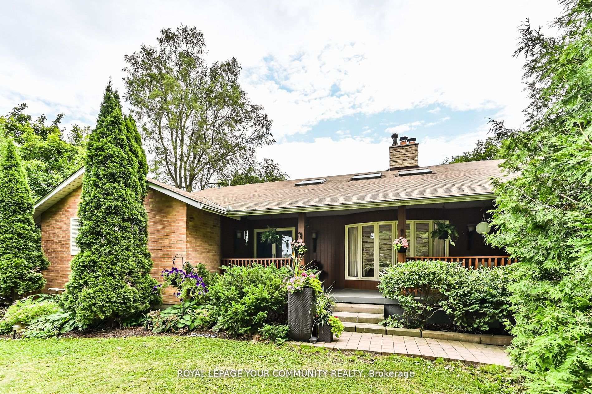 247 Harris Avenue Property Photo 2