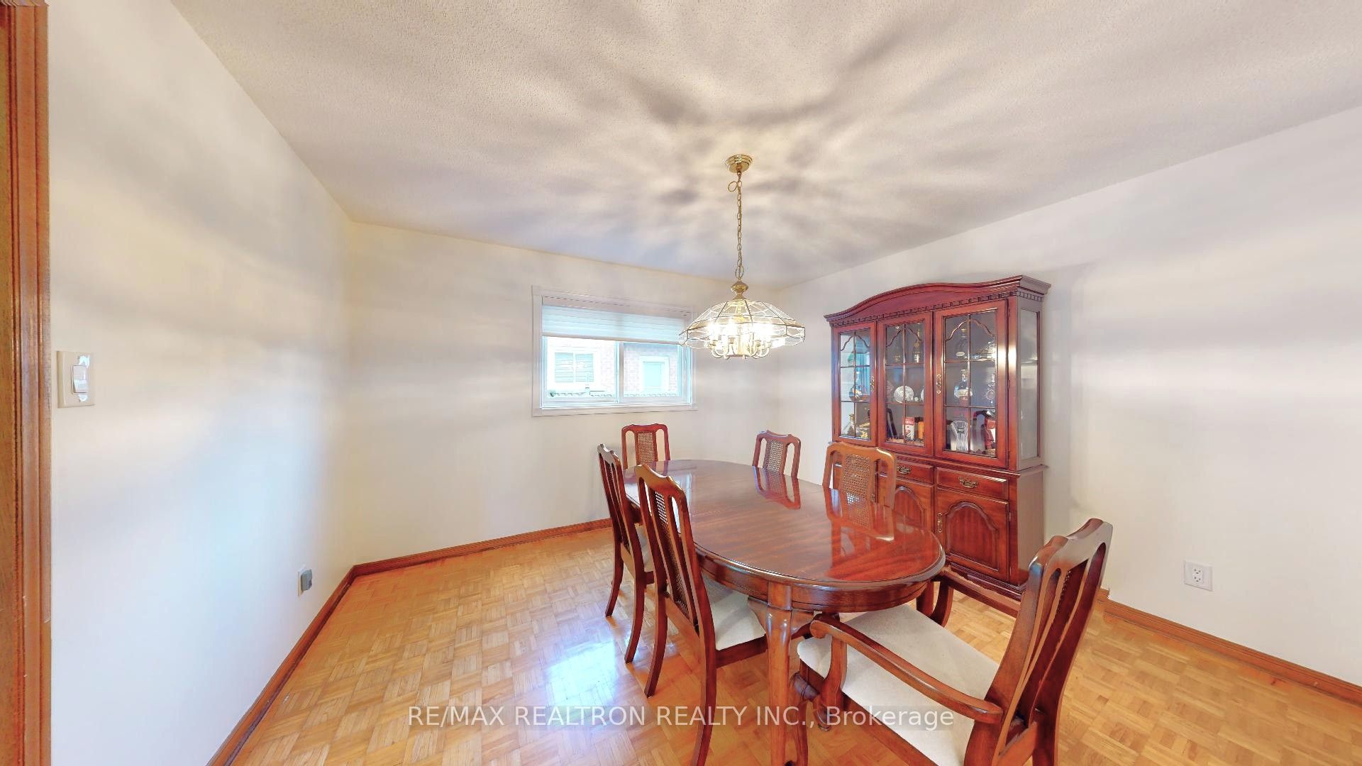 2 Glenhurst Road Property Photo 7