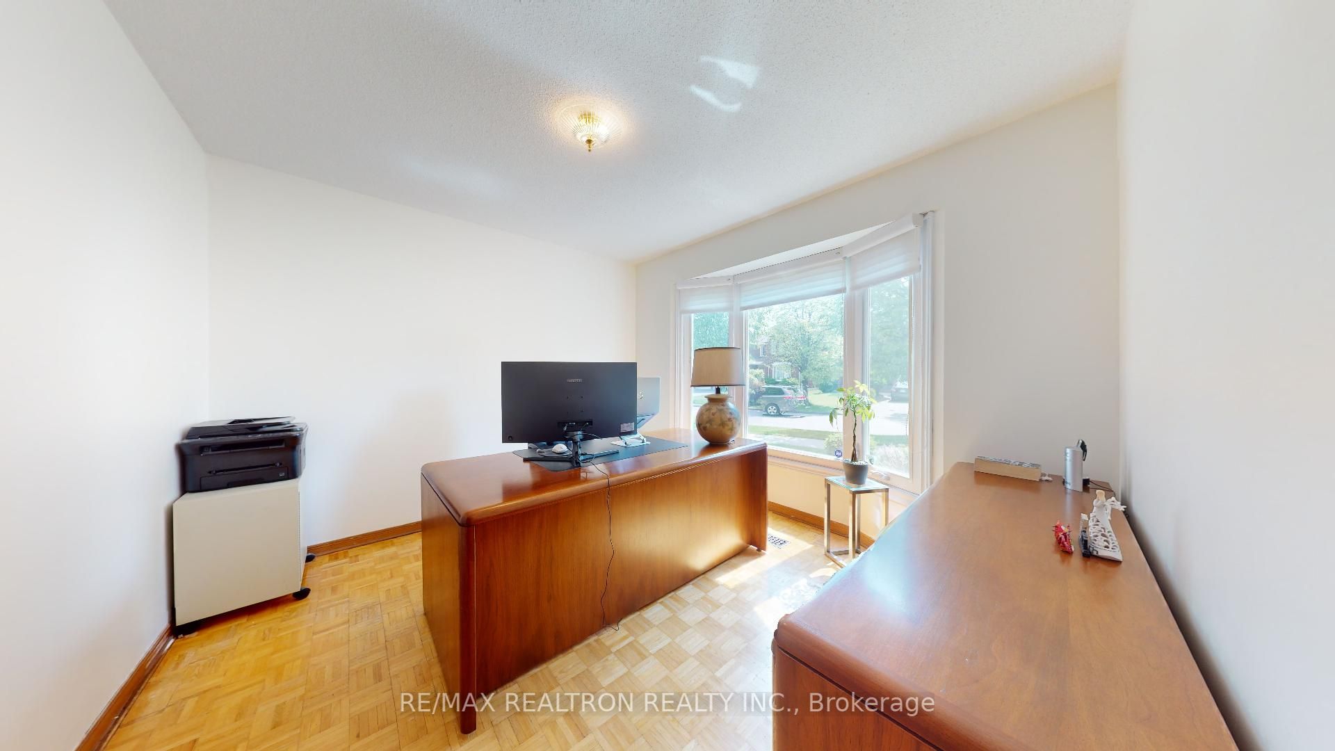 2 Glenhurst Road Property Photo 10