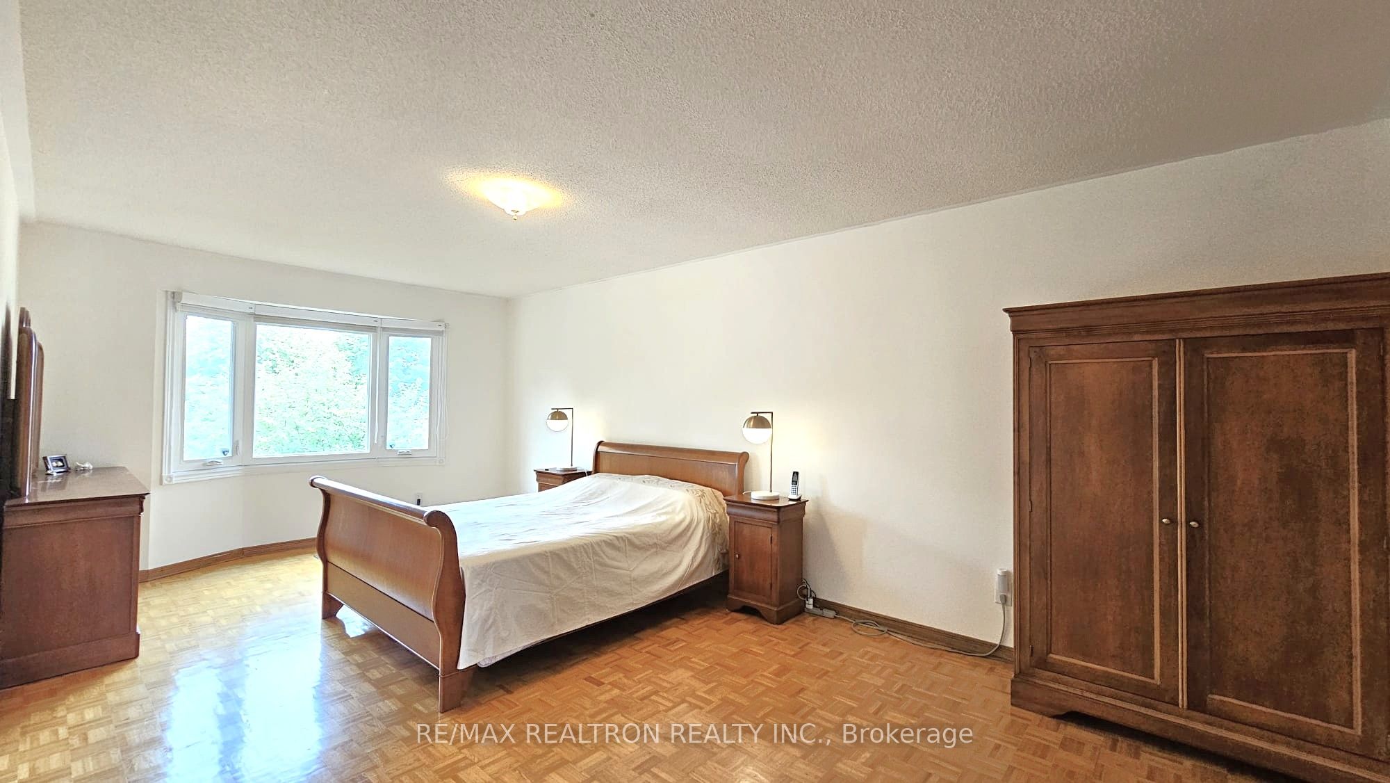 2 Glenhurst Road Property Photo 12