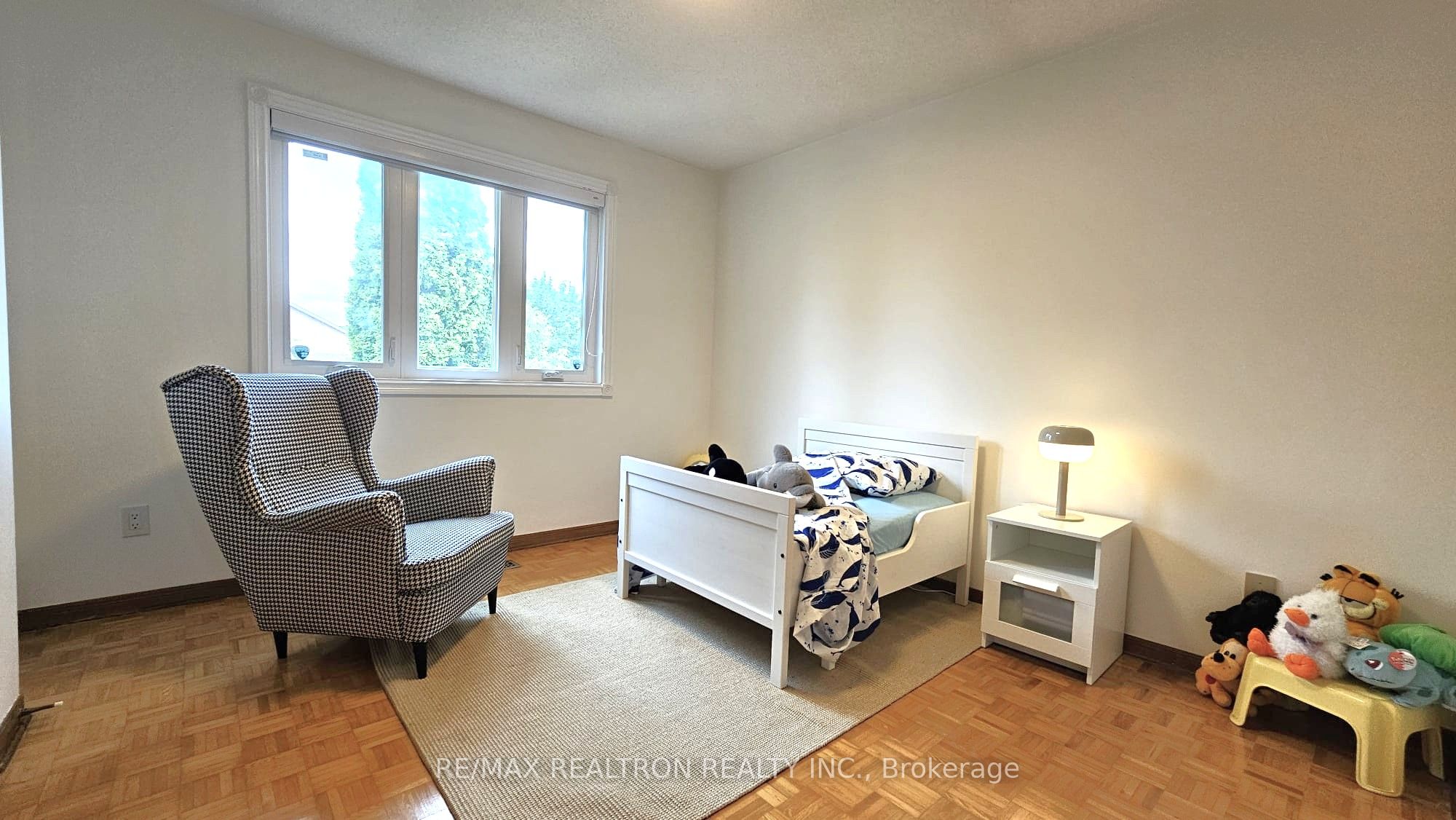 2 Glenhurst Road Property Photo 14