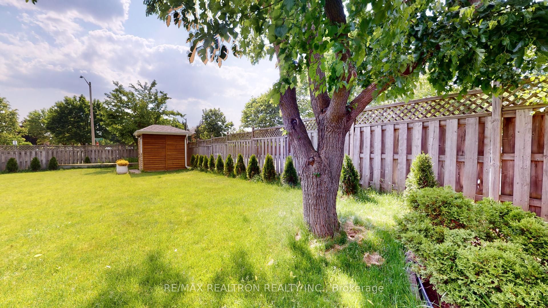 2 Glenhurst Road Property Photo 26