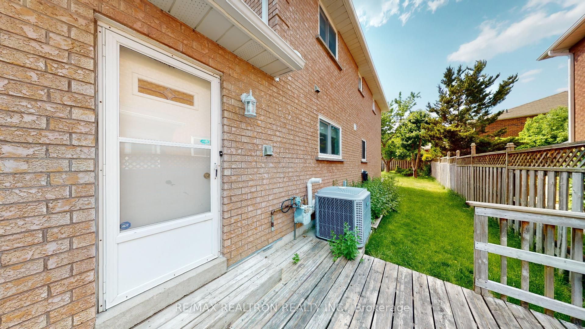 2 Glenhurst Road Property Photo 28